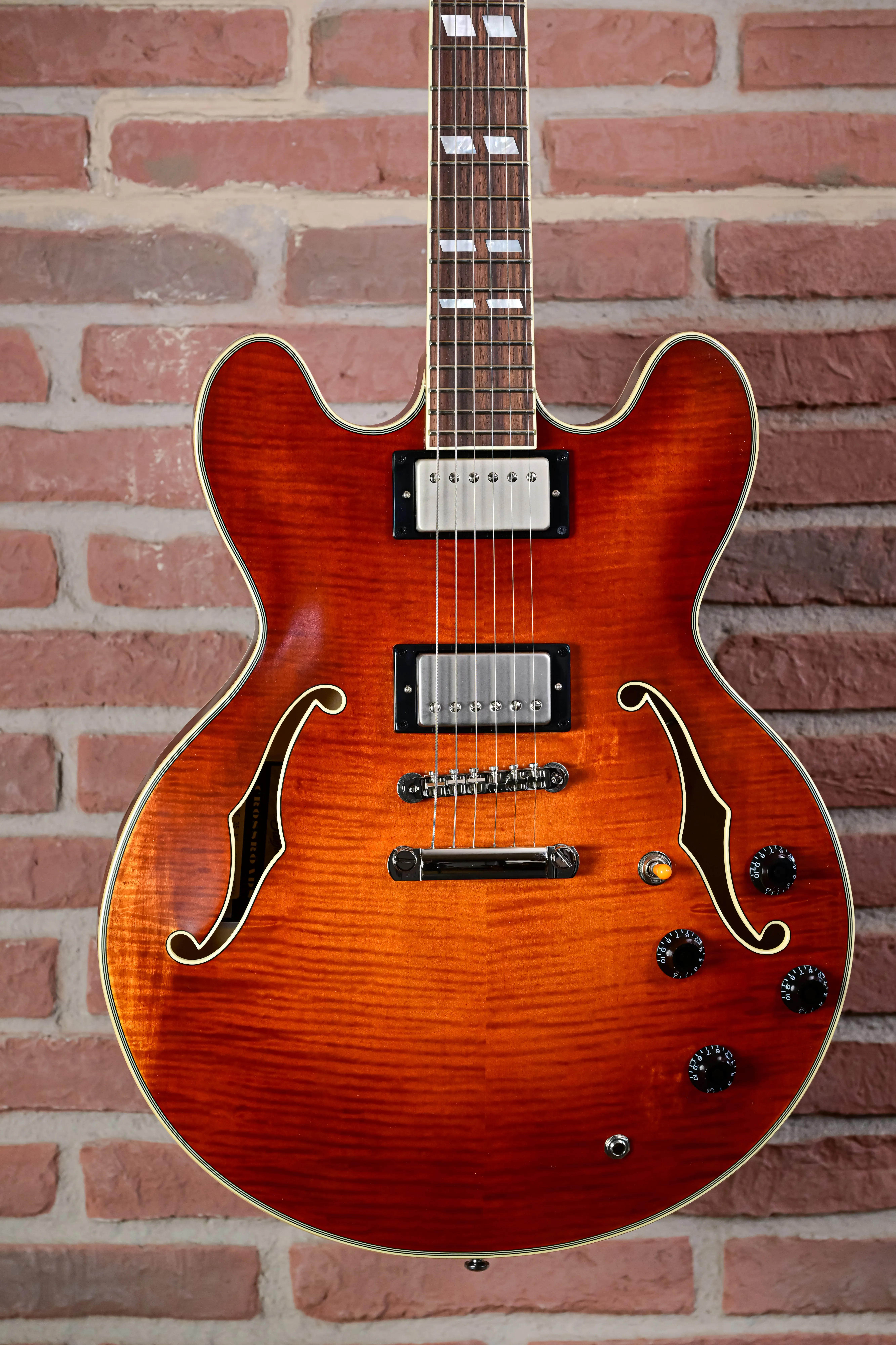 CR Thinline 35 Antique Violin Semi-Hollowbody