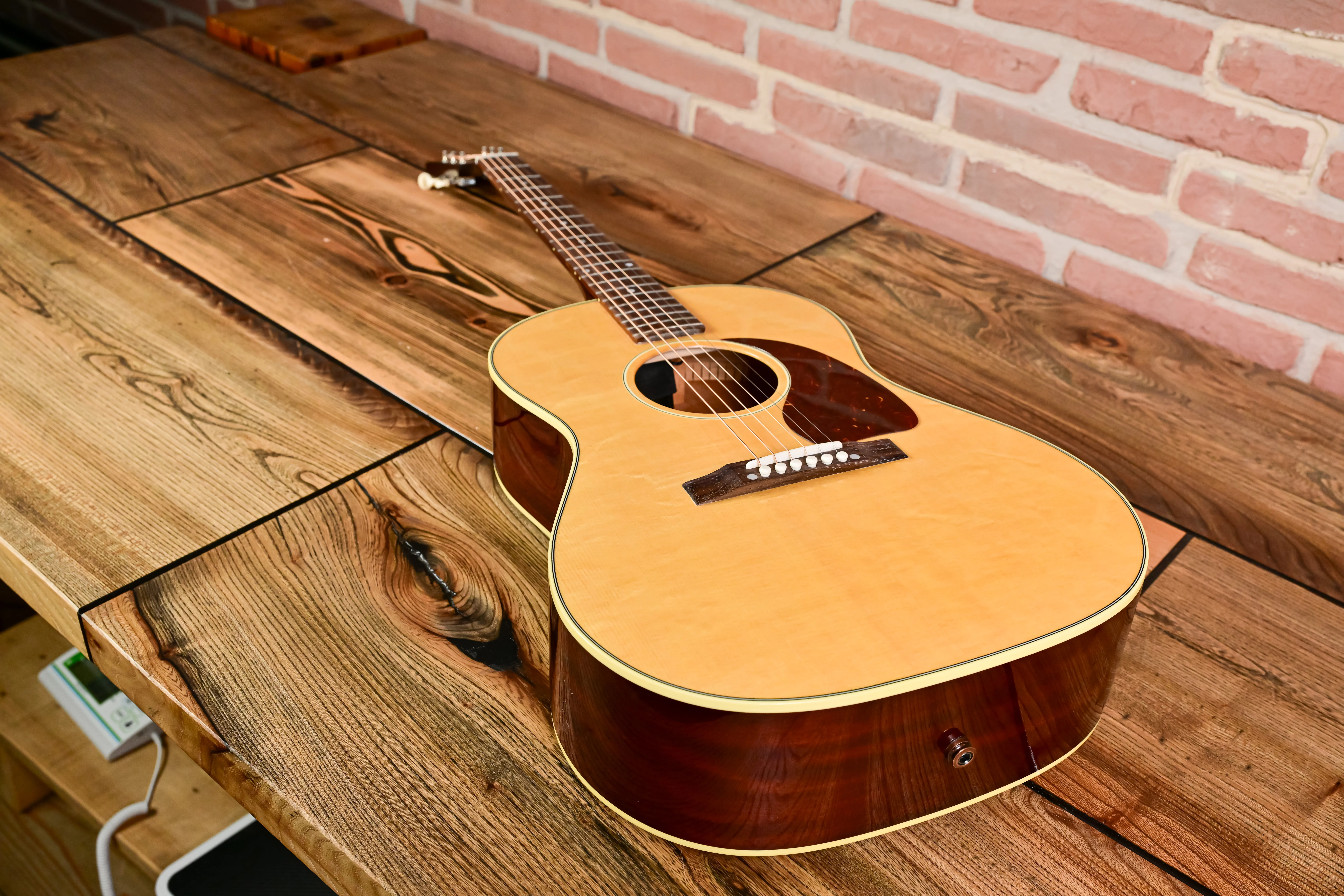 Original 50s LG-2 Antique Natural