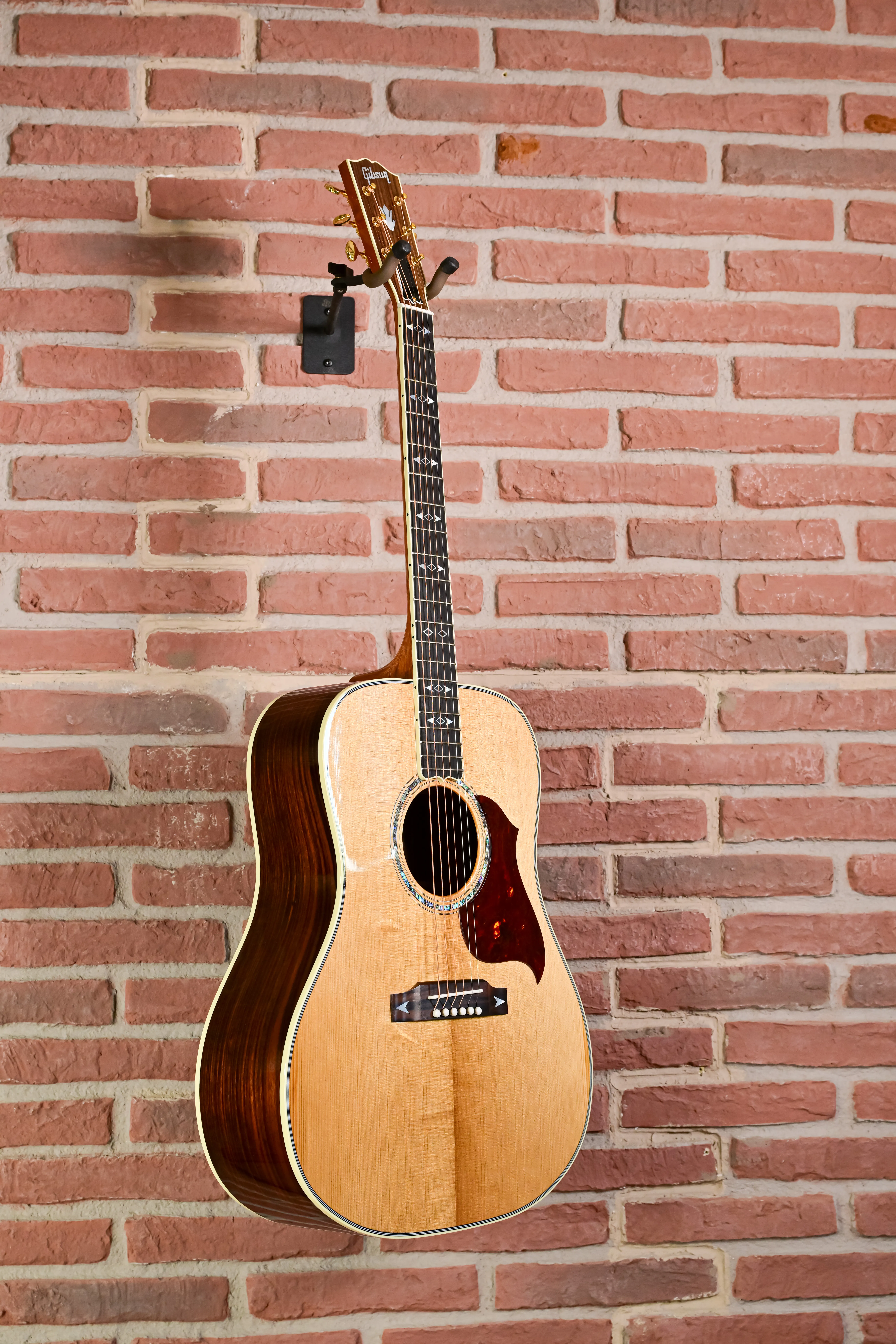 Songwriter Recording Artist Antique Natural