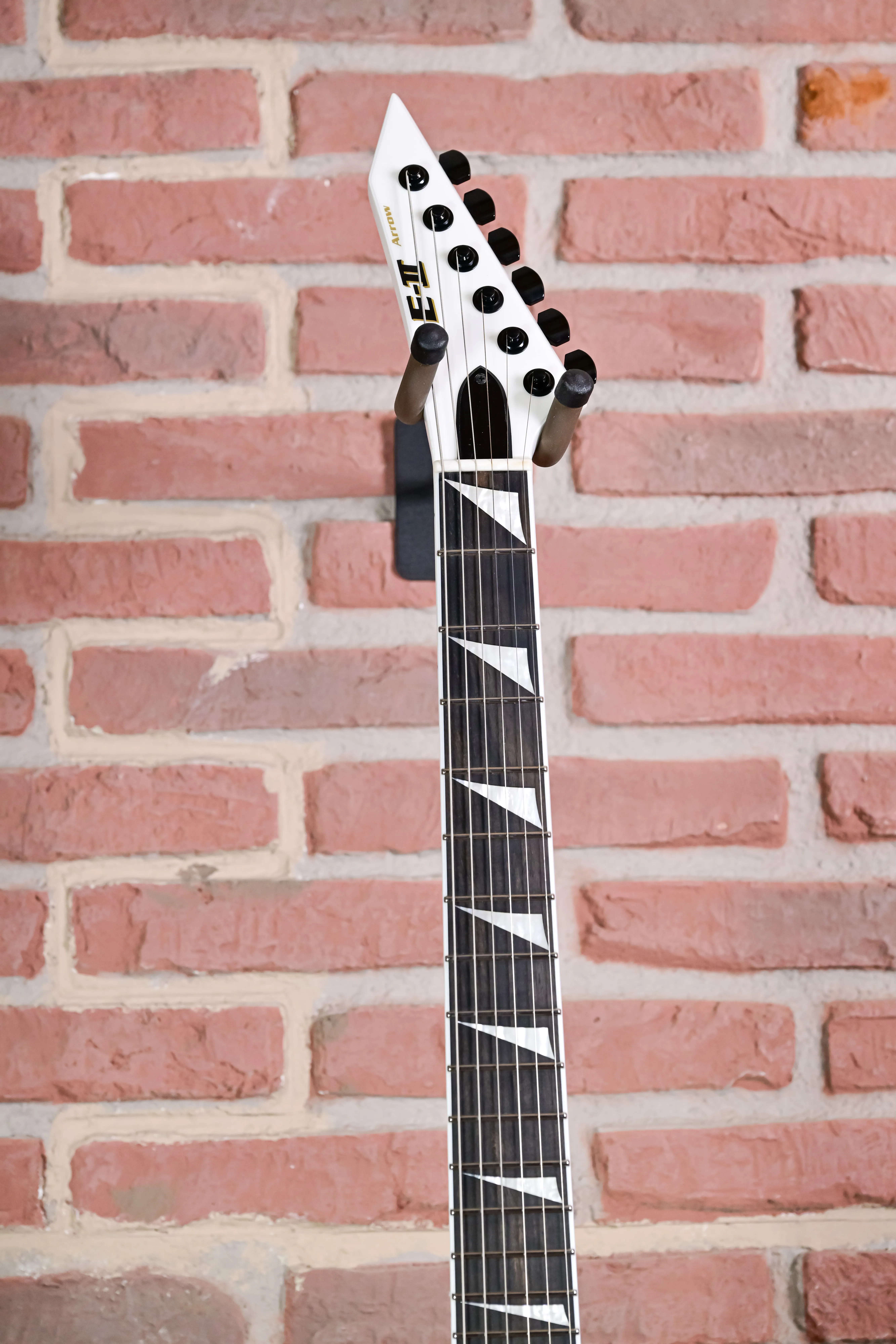 E-II Arrow NT Snow White