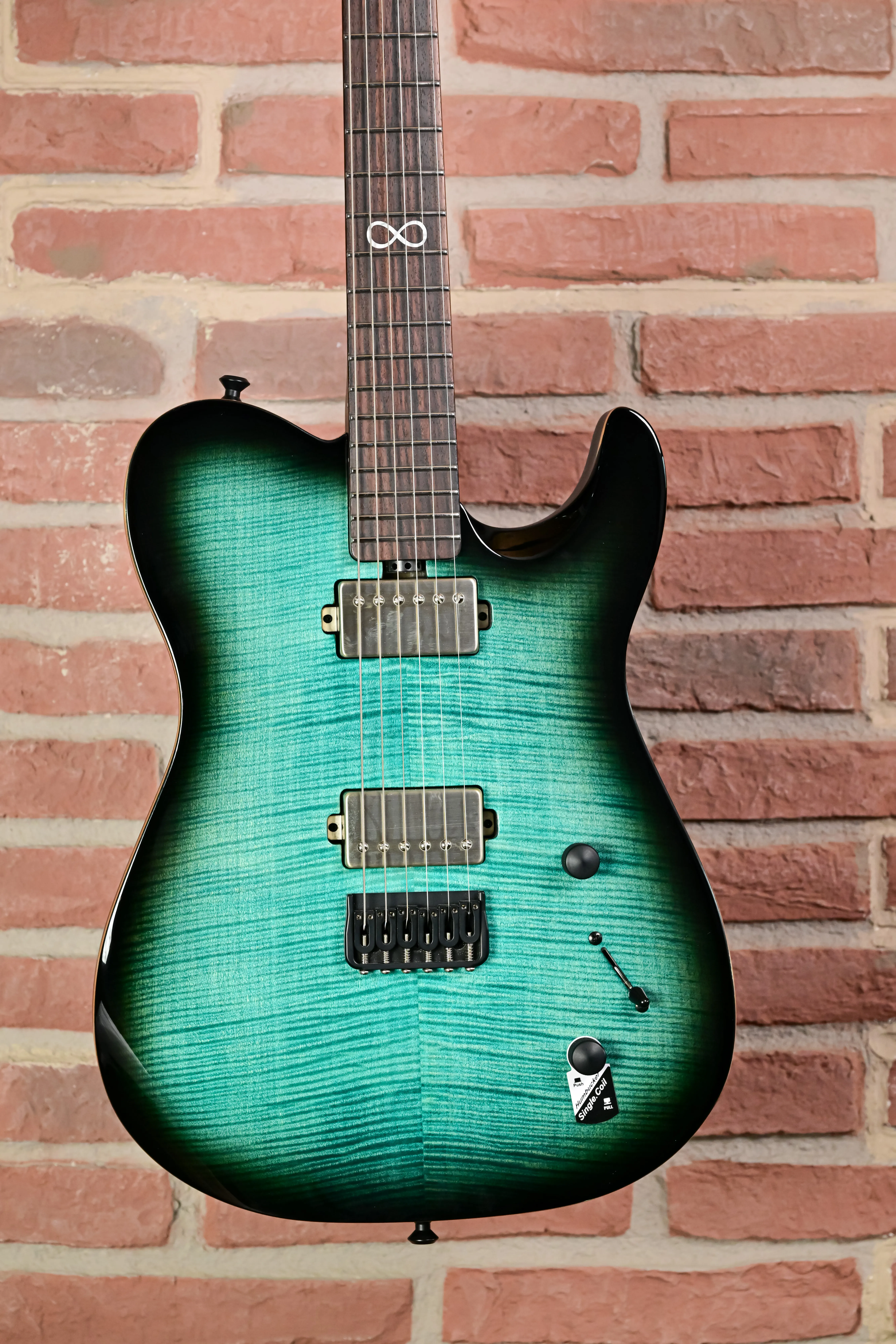 Law Maker Legacy Azure Blue E-Gitarre