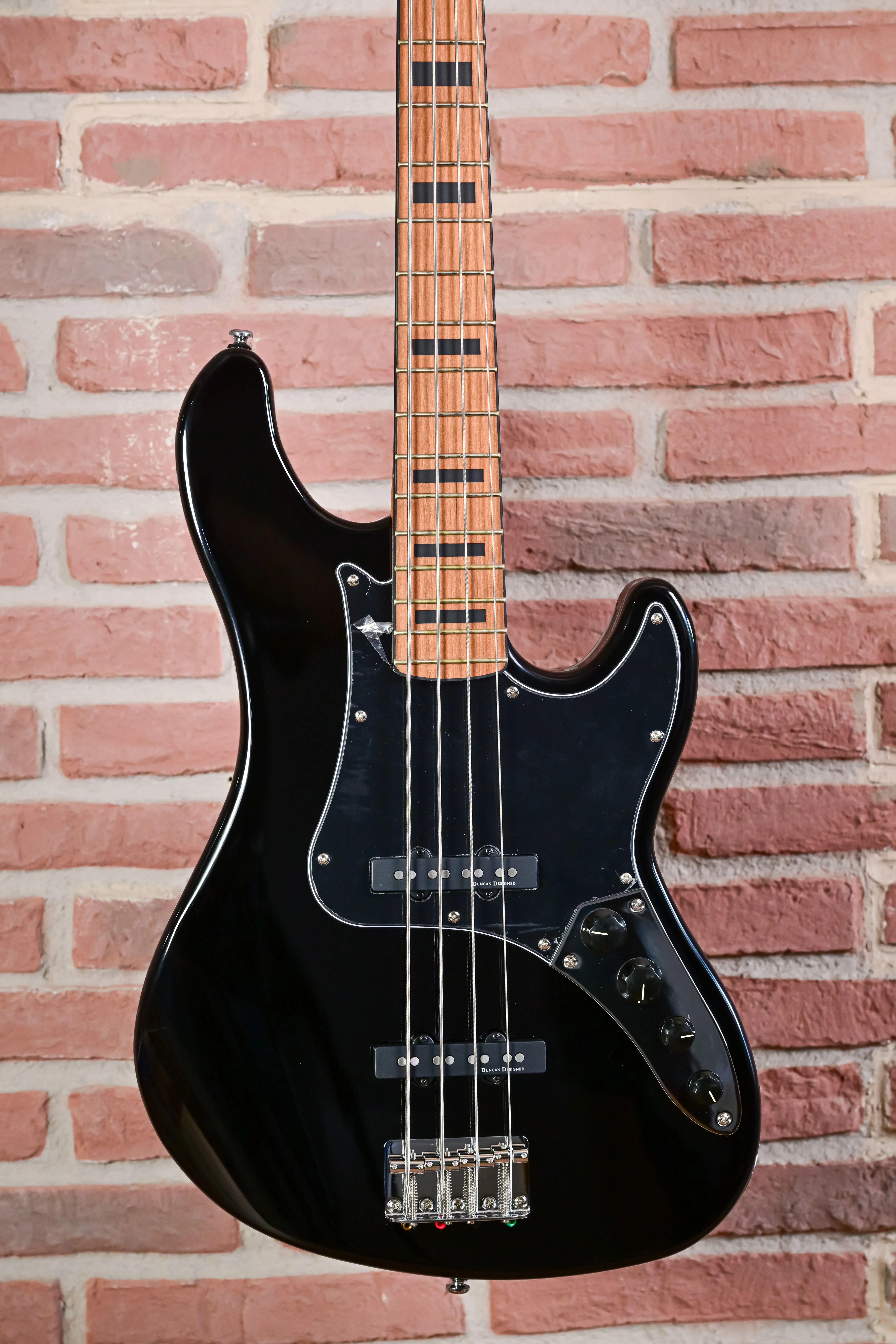 GB64JJ Bass Black
