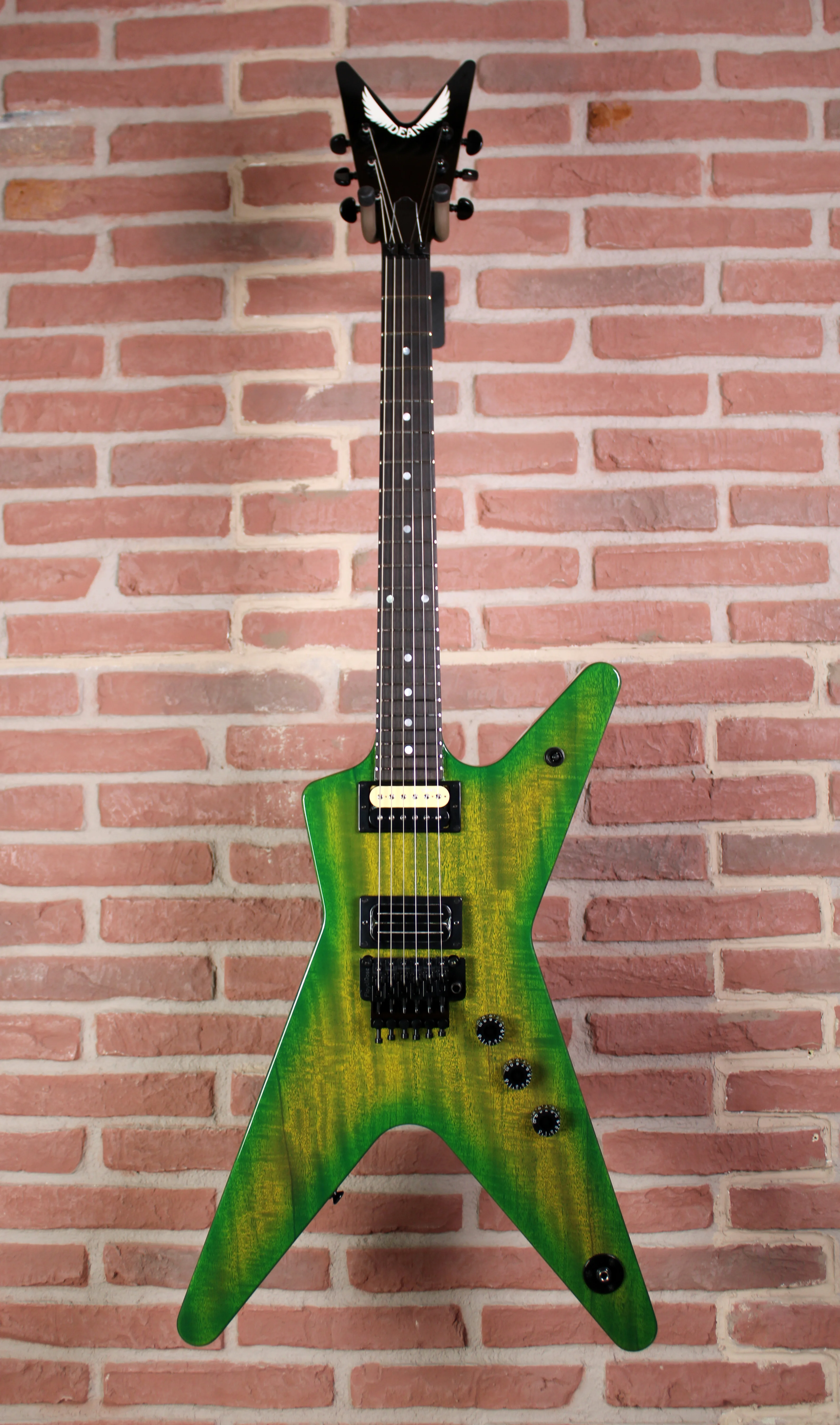 Dean Guitars USA Custom Shop ML Floyd Mahogany Slime - Vorderansicht