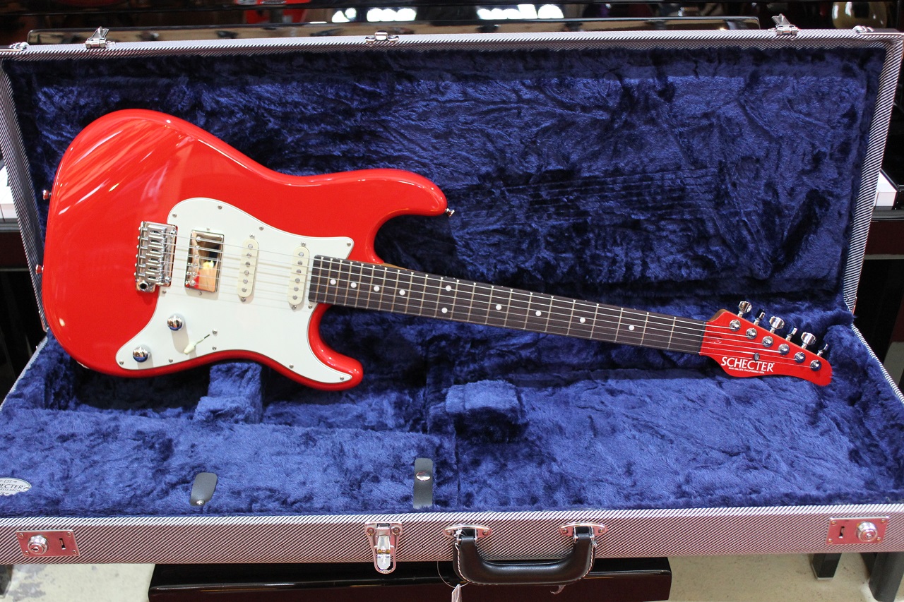 USA Custom Wembley II HSS