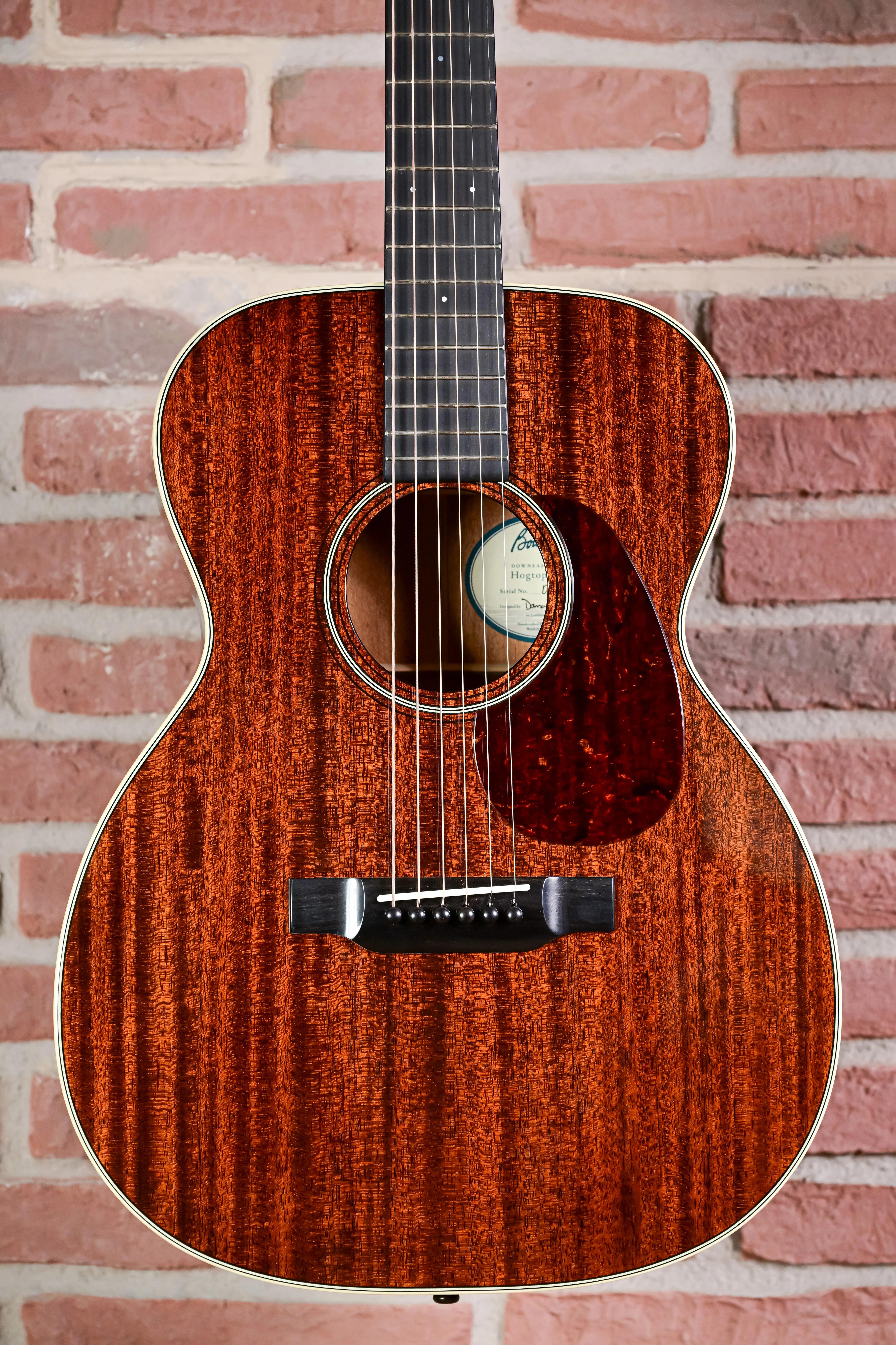 00-14 Hogtop Akustikgitarre All Mahogany