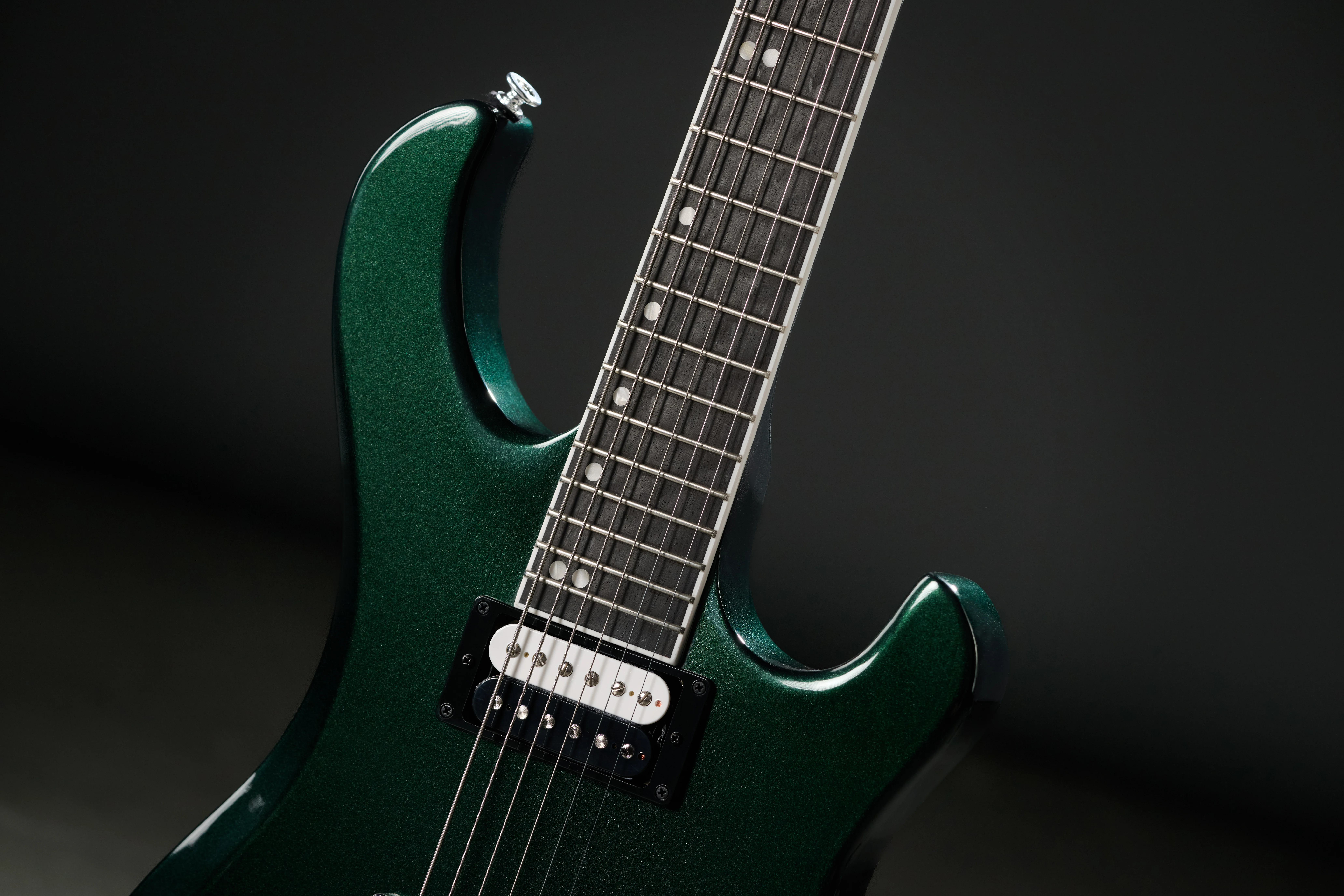 Victory Baritone British Racing Green E-Gitarre