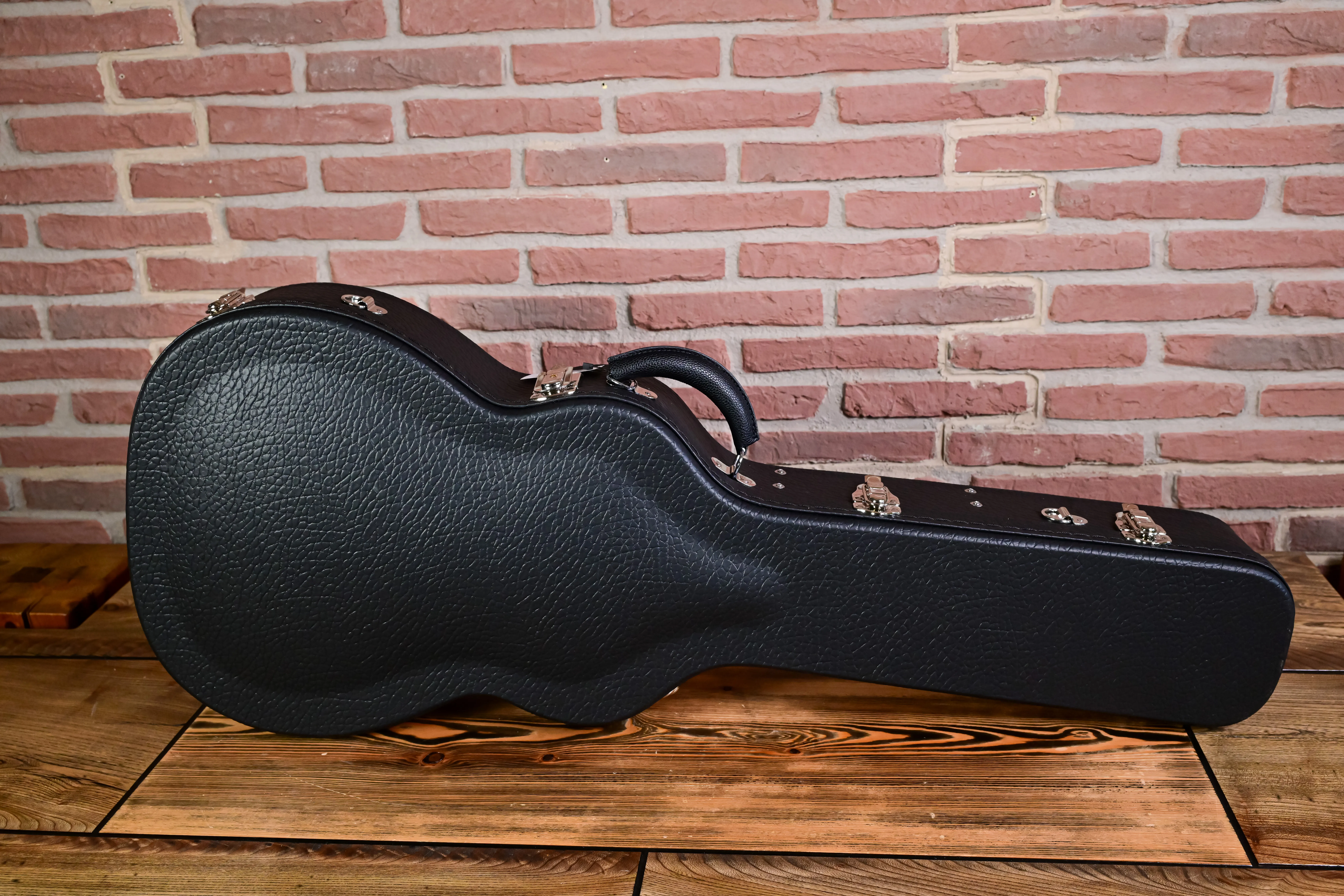 OMCE Soloist Down East Series Akustikgitarre