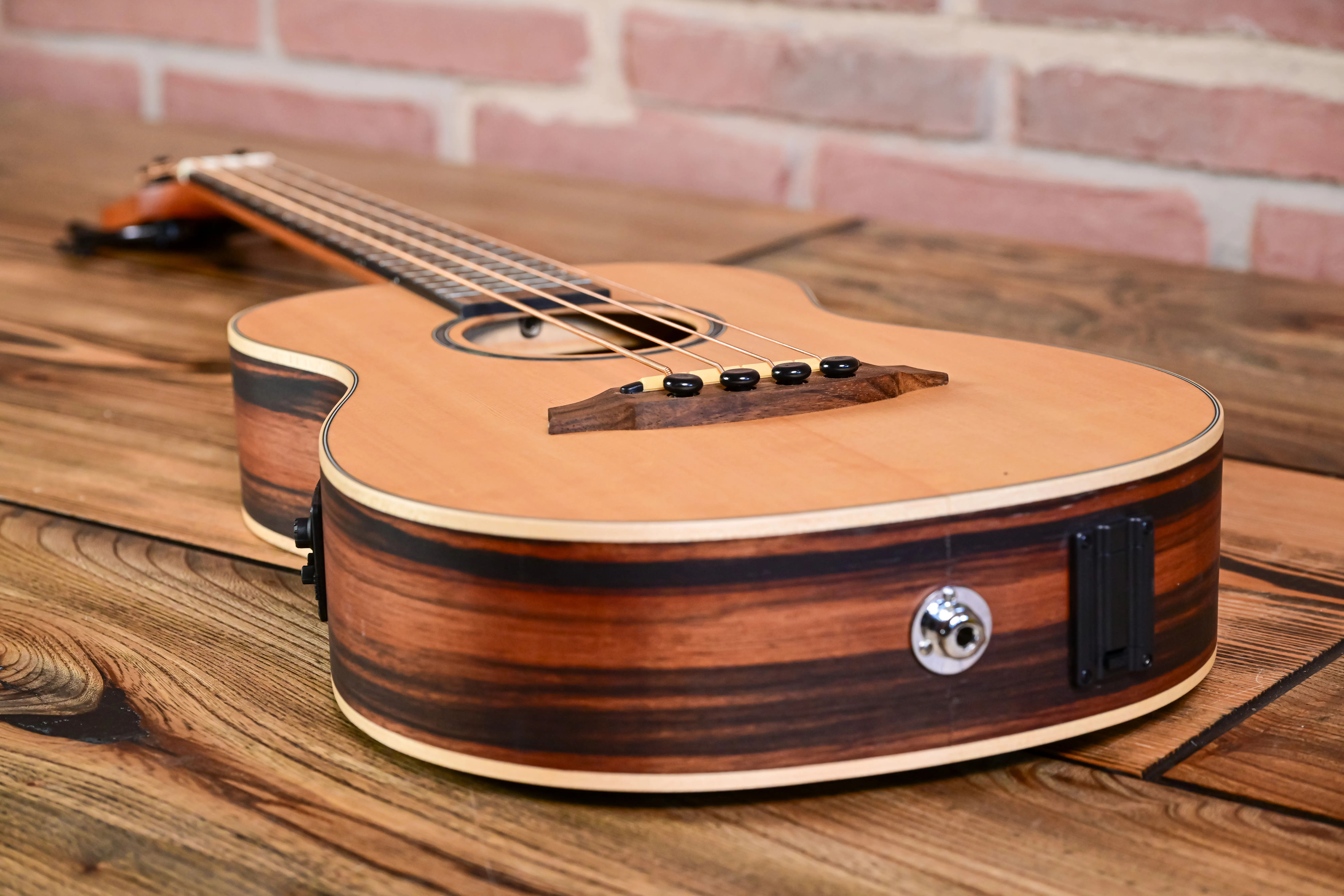 Mini II Bass EB-E (B-Stock)