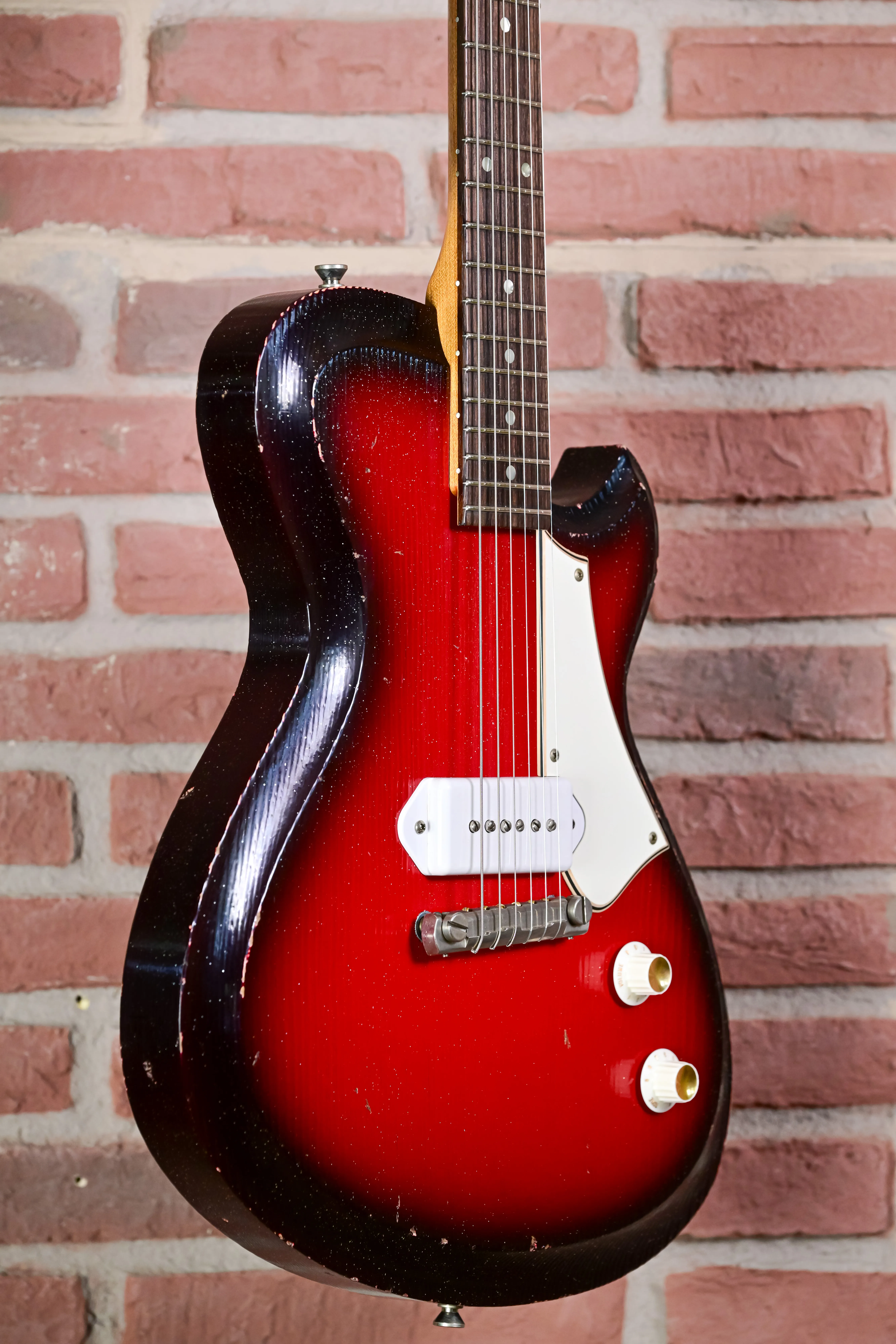Solus M1 Silvertone Burst 3-Ply Parchment Light