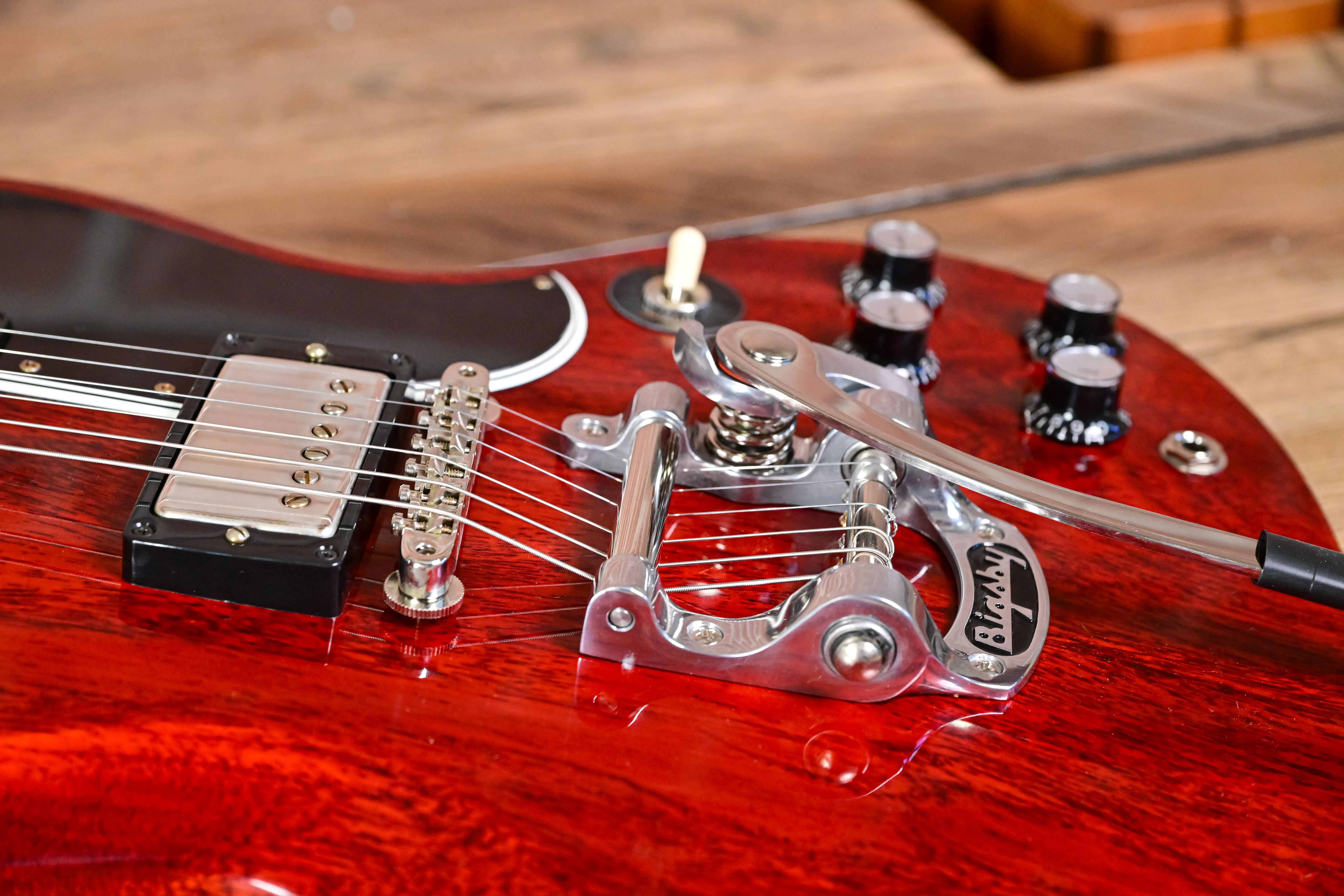 Custom 61 SG Standard Cherry Red B5 Bigsby VOS NH