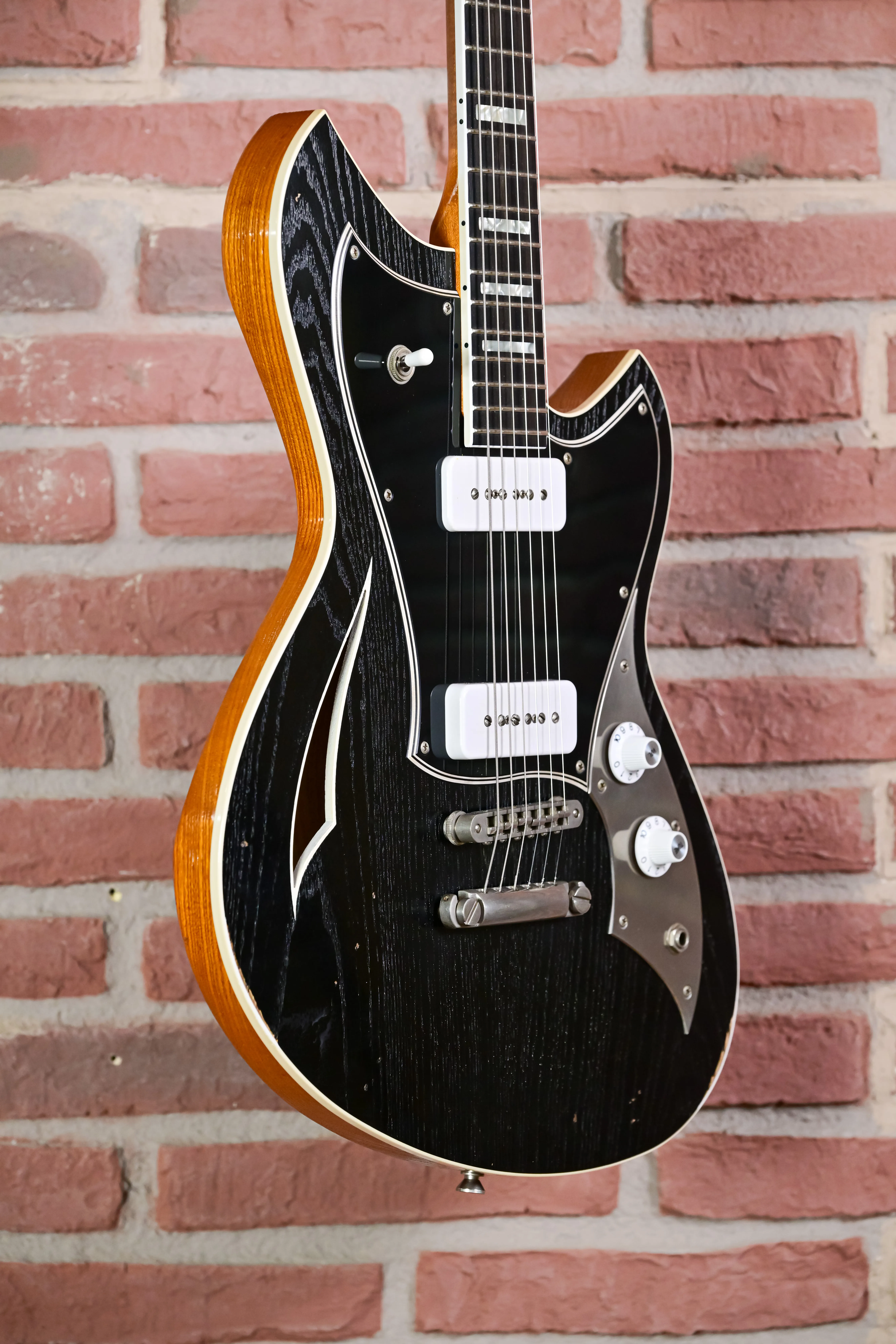 Miris P2 Bull Black 5-Ply Black Light Distress