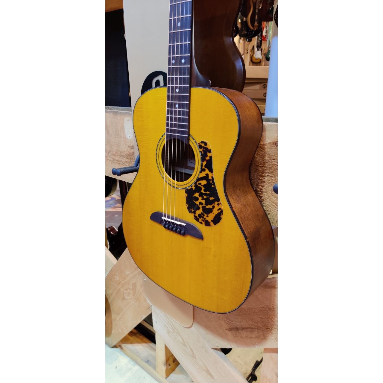 Legacy FG 14 SV Grand Auditorium - Satin Yellow - Westerngitarre
