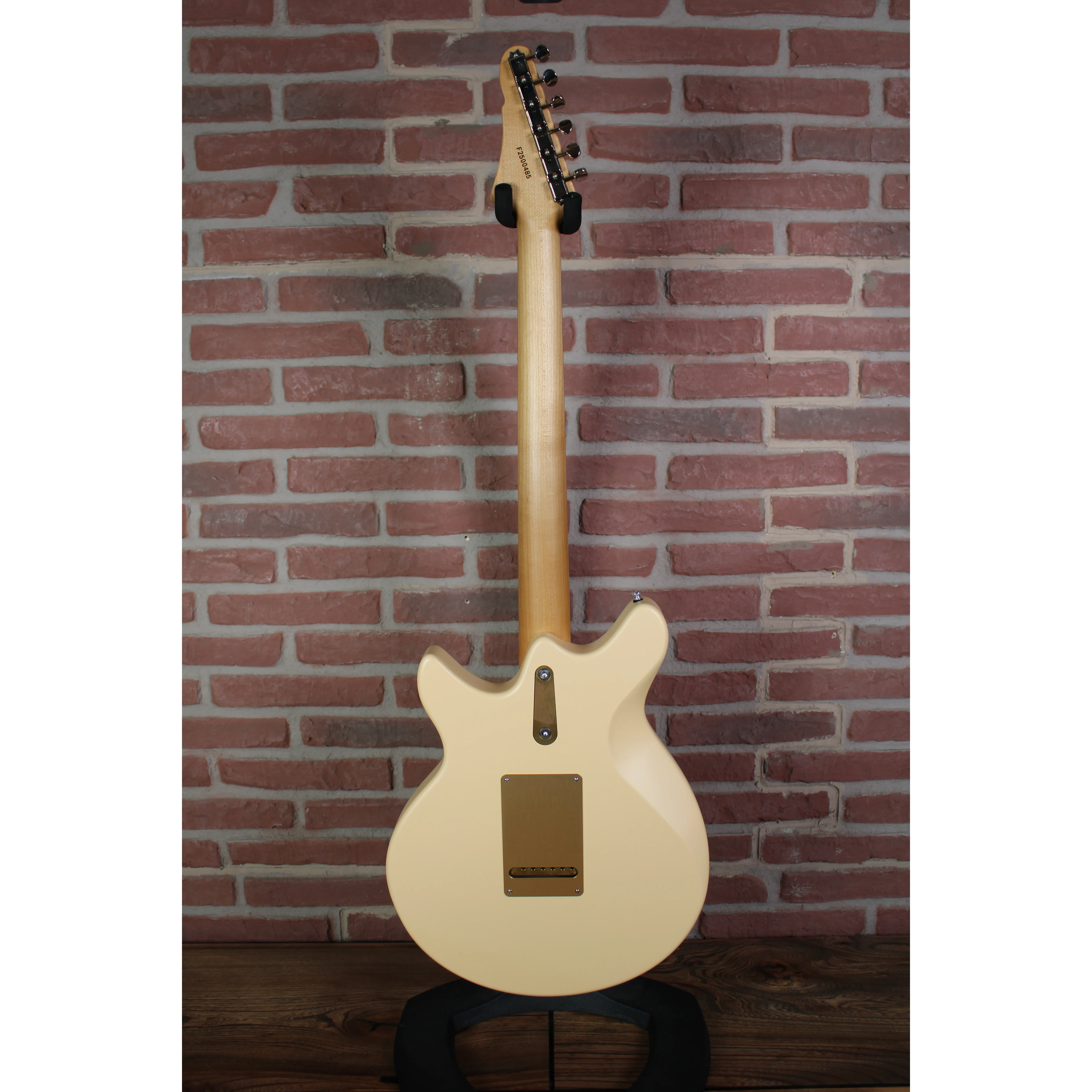 Fullertone DC'62 Desert Sand