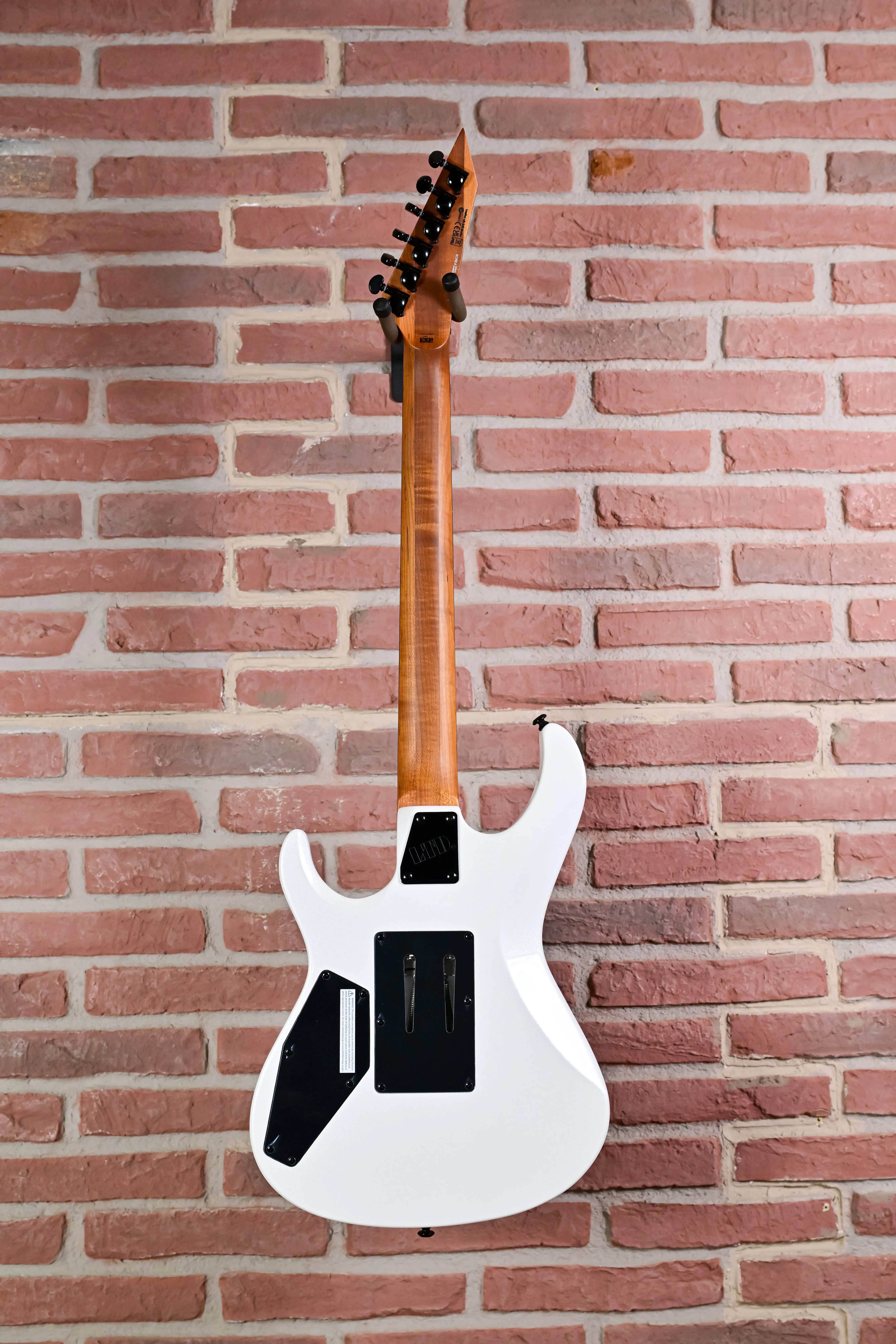 MV-1000 Maverick Pearl White E-Gitarre