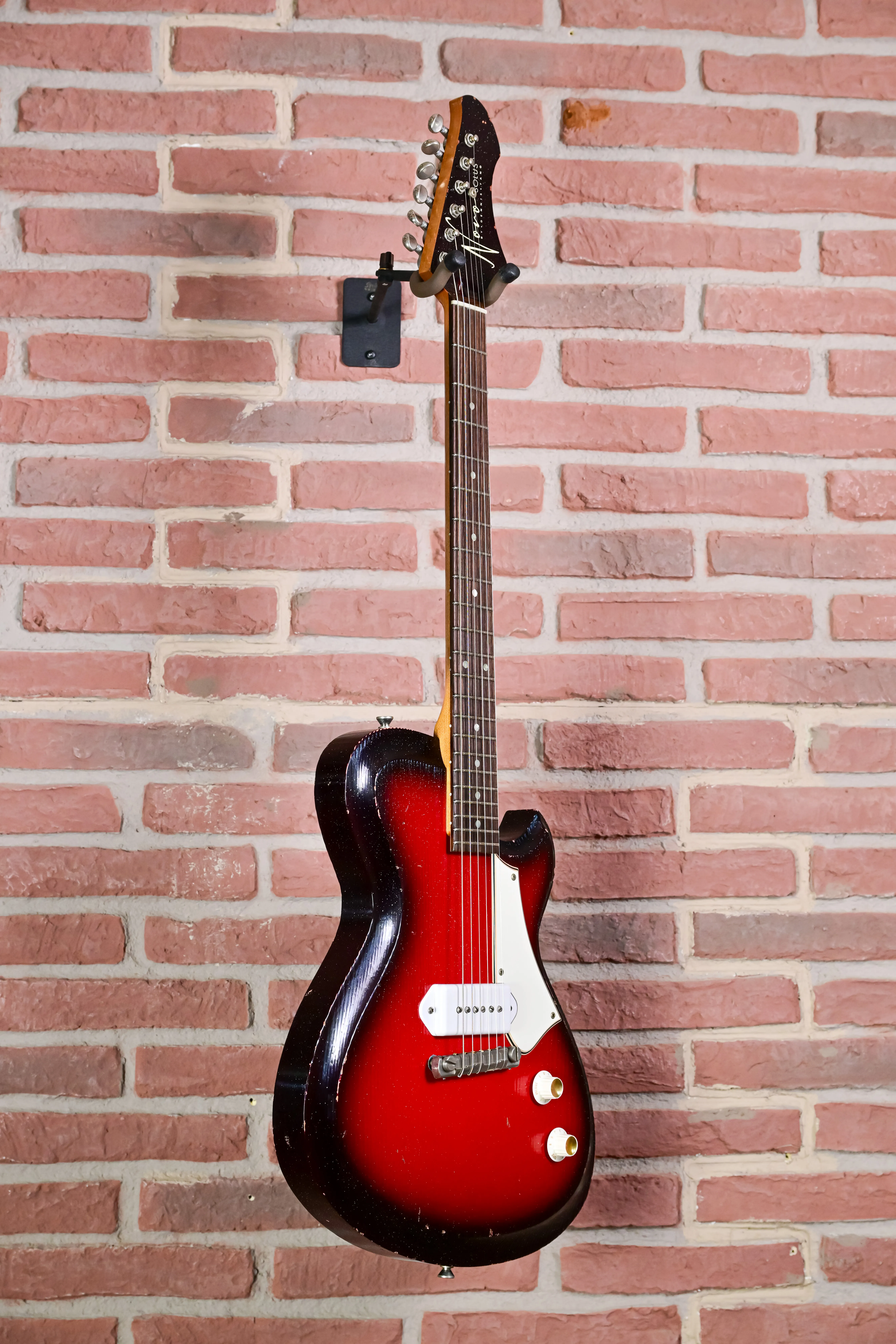 Solus M1 Silvertone Burst 3-Ply Parchment Light