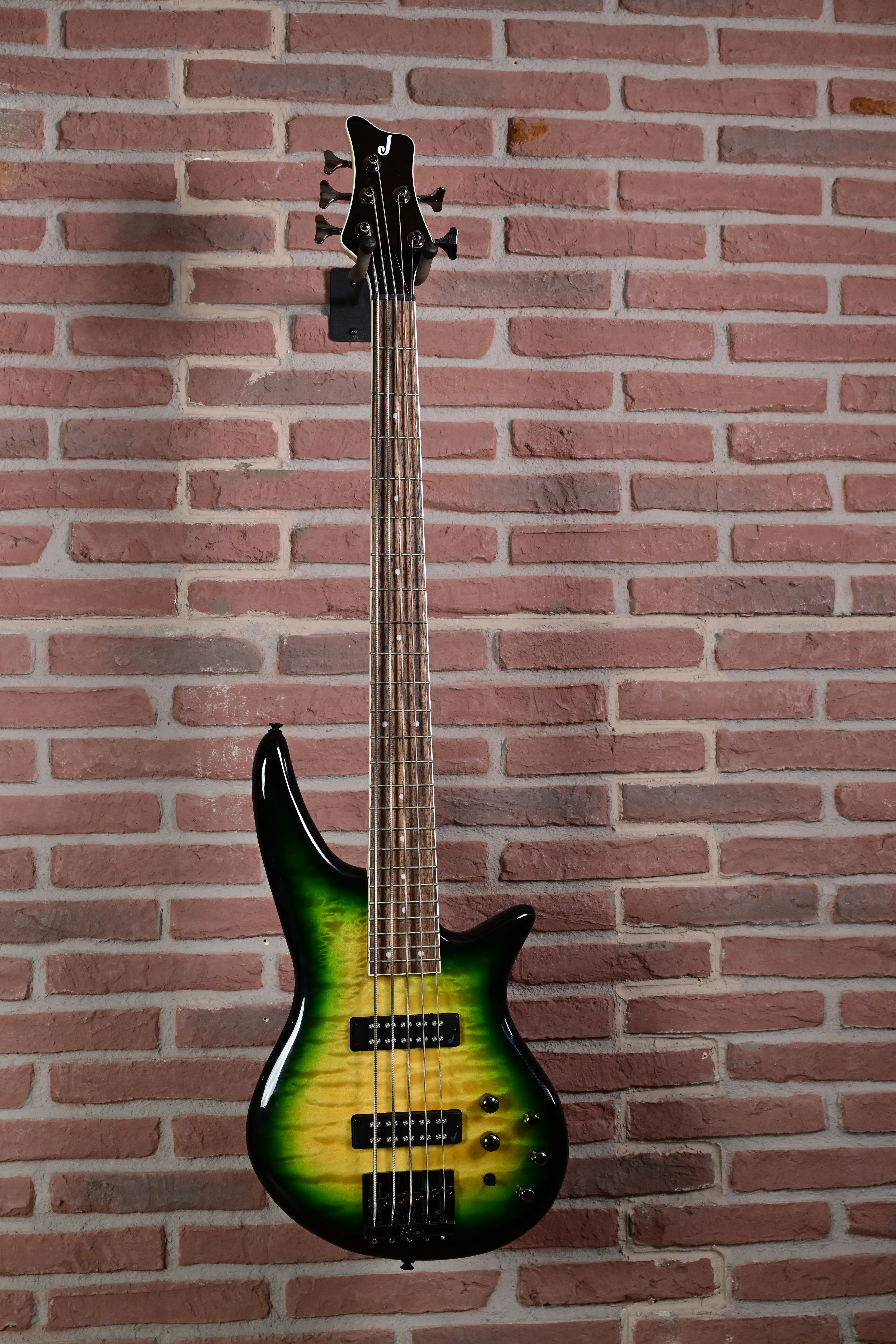 JS3Q Spectra V Alien Burst (Kommissionsware)
