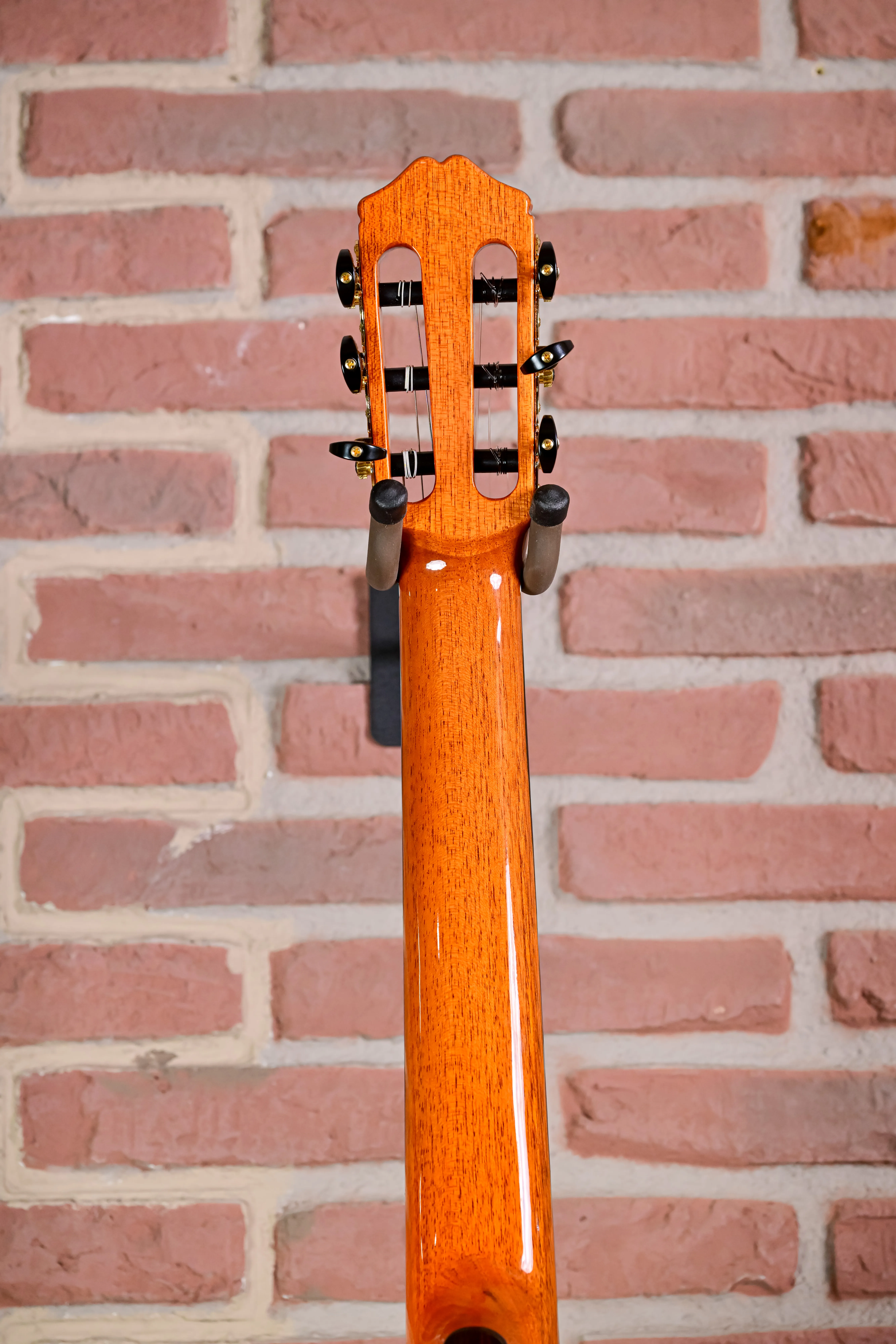 Espana 55FCE Lefty Thinbody Konzertgitarre Honey Amber (B-Stock)