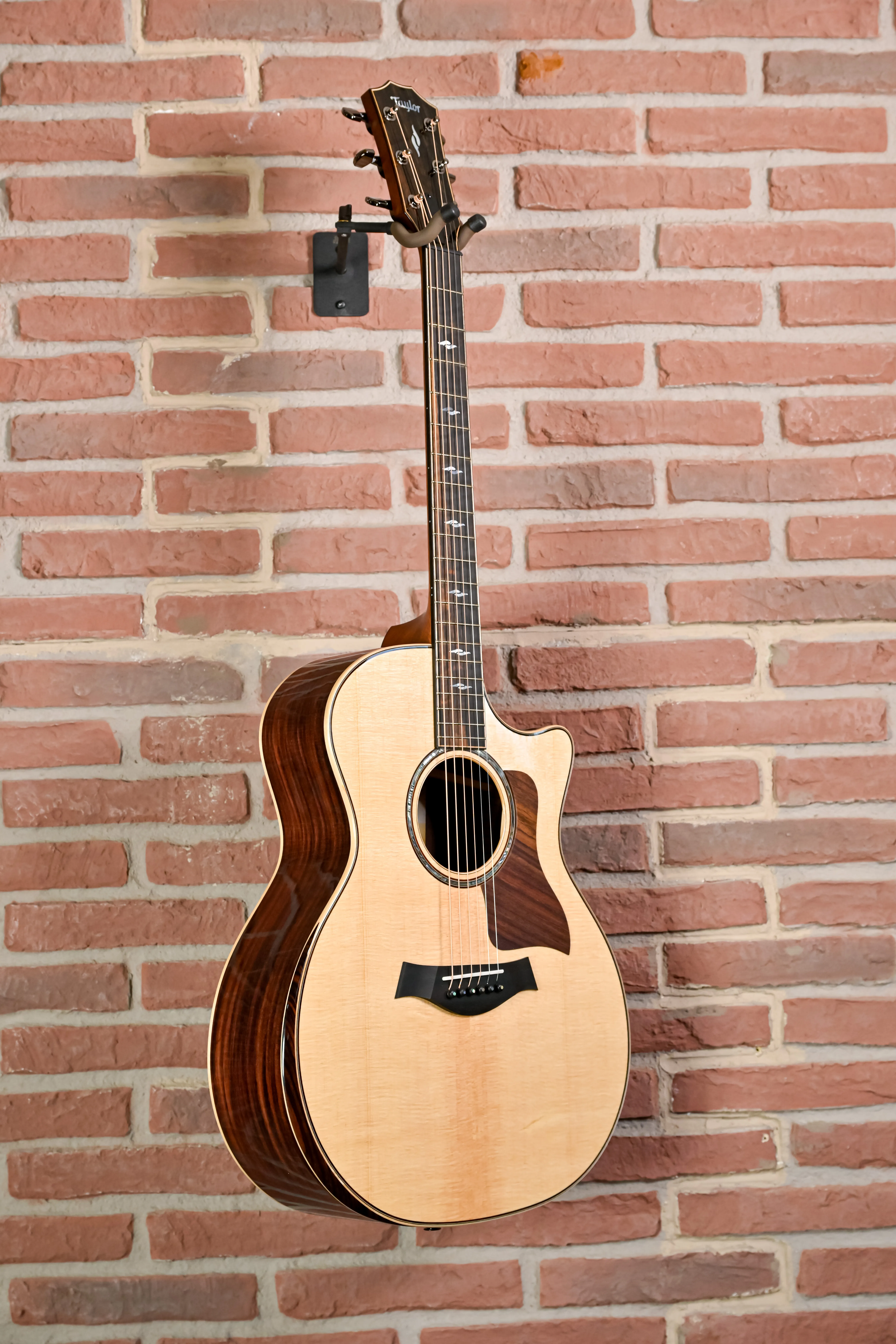 Taylor 814ce Akustikgitarre Seitenansicht links