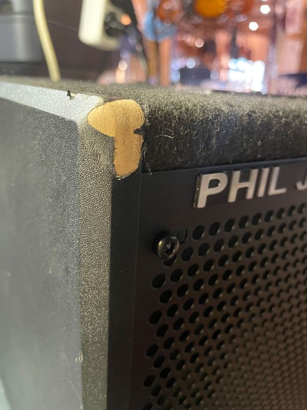 CAB-27 - Bass Cabinet, 2x7", 200 Watt (B-Stock)