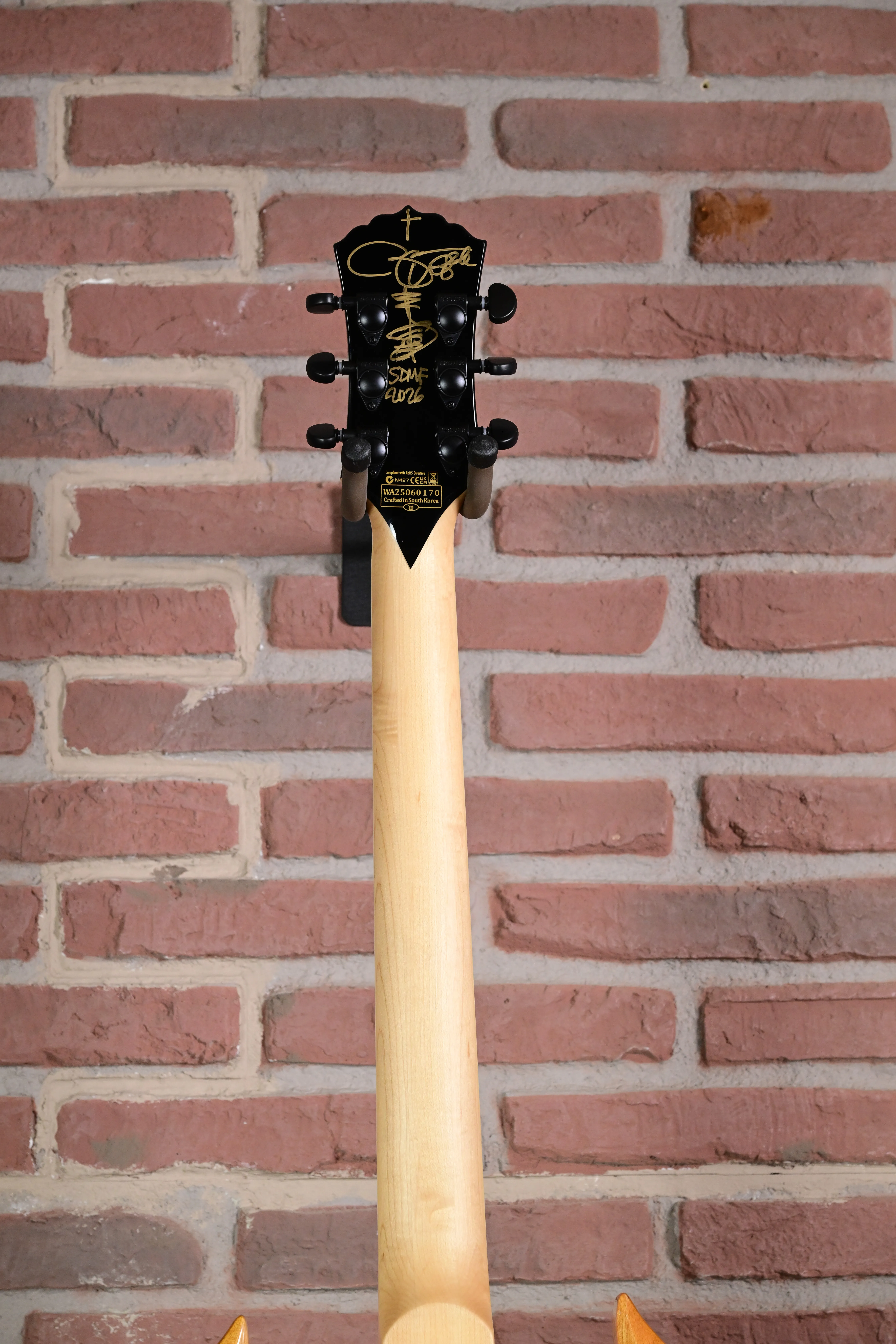 Barbarian Rawtop Psychic Bullseye signed by Zakk Wylde