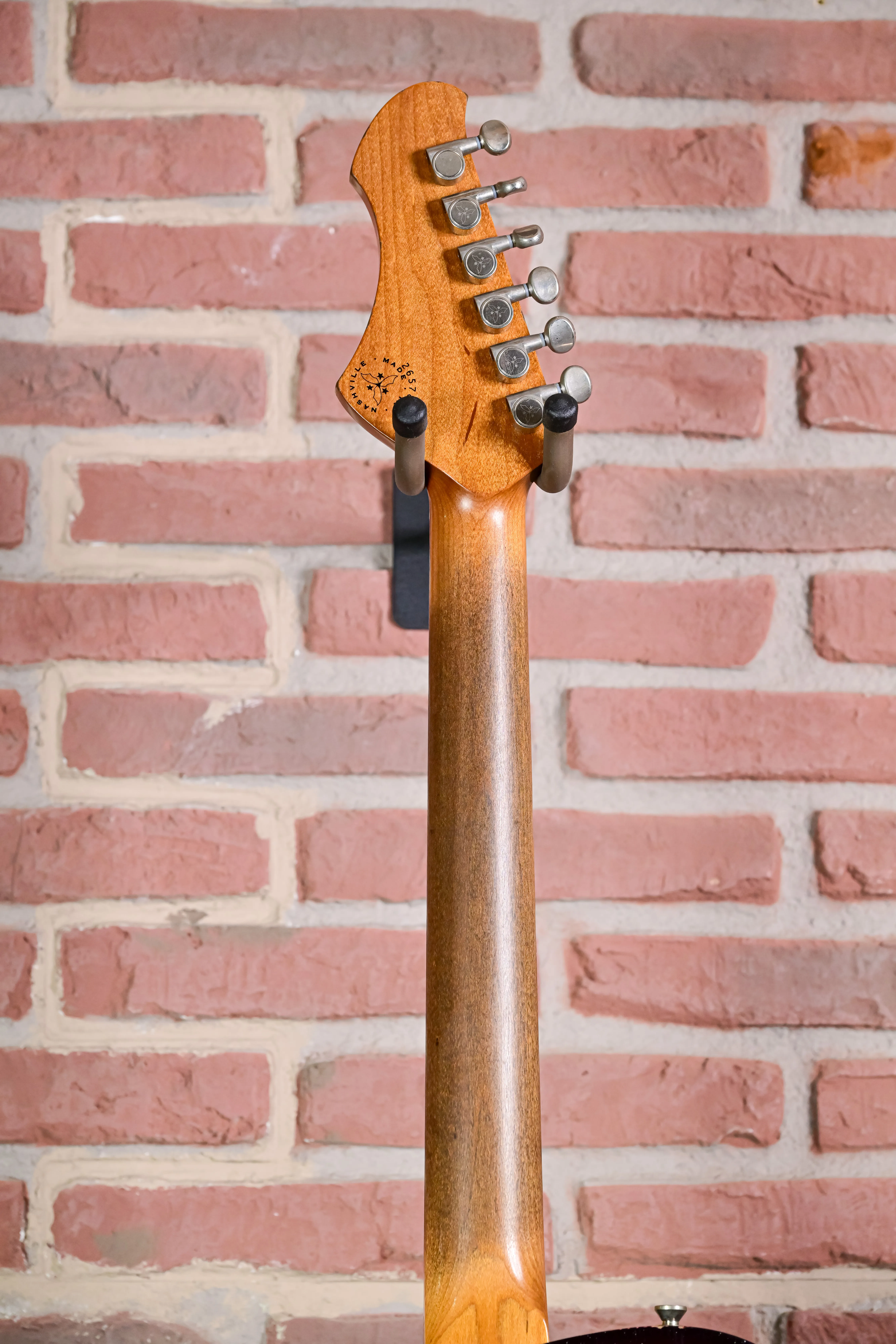 Solus M1 Silvertone Burst 3-Ply Parchment Light