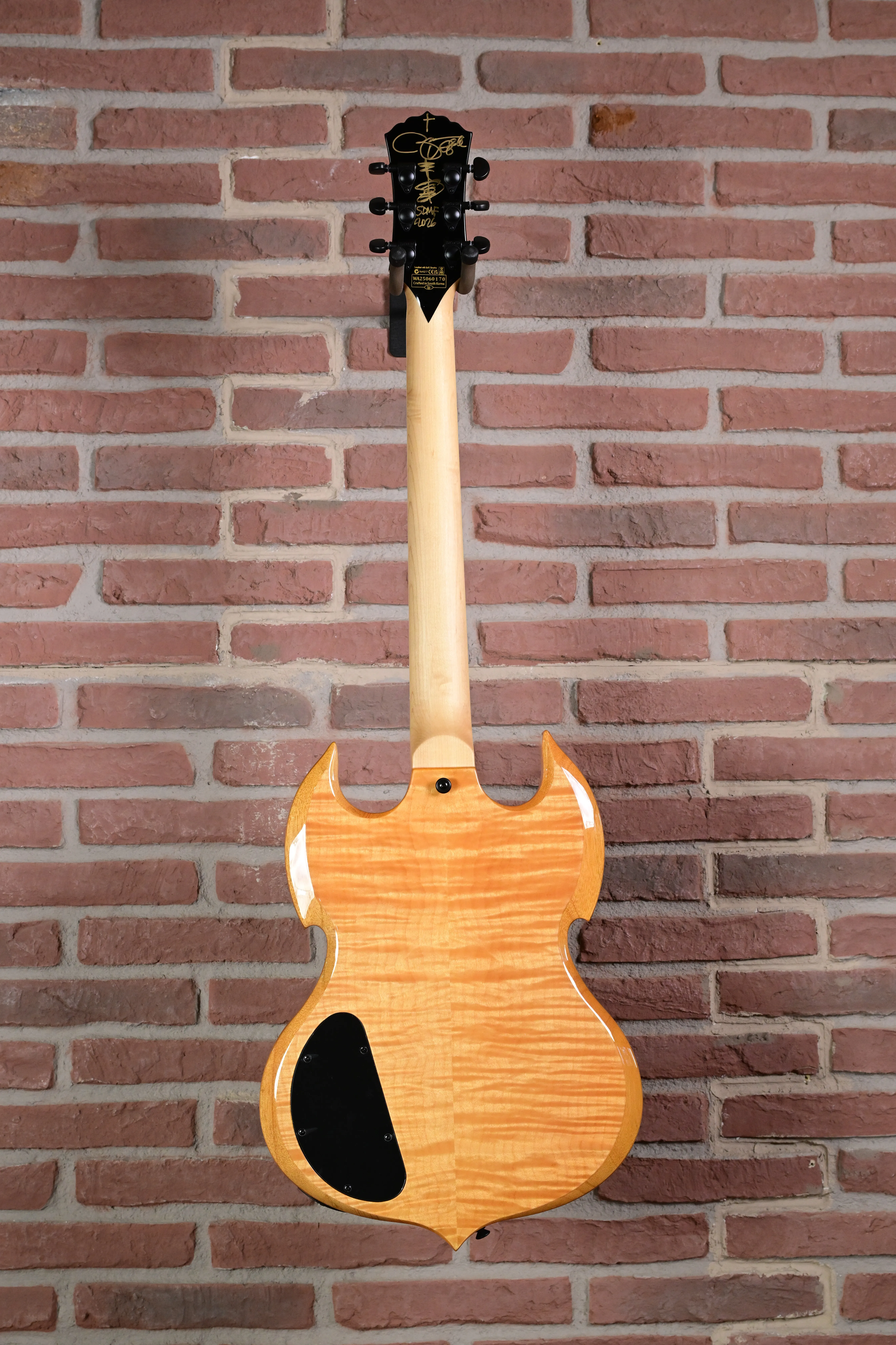 Barbarian Rawtop Psychic Bullseye signed by Zakk Wylde