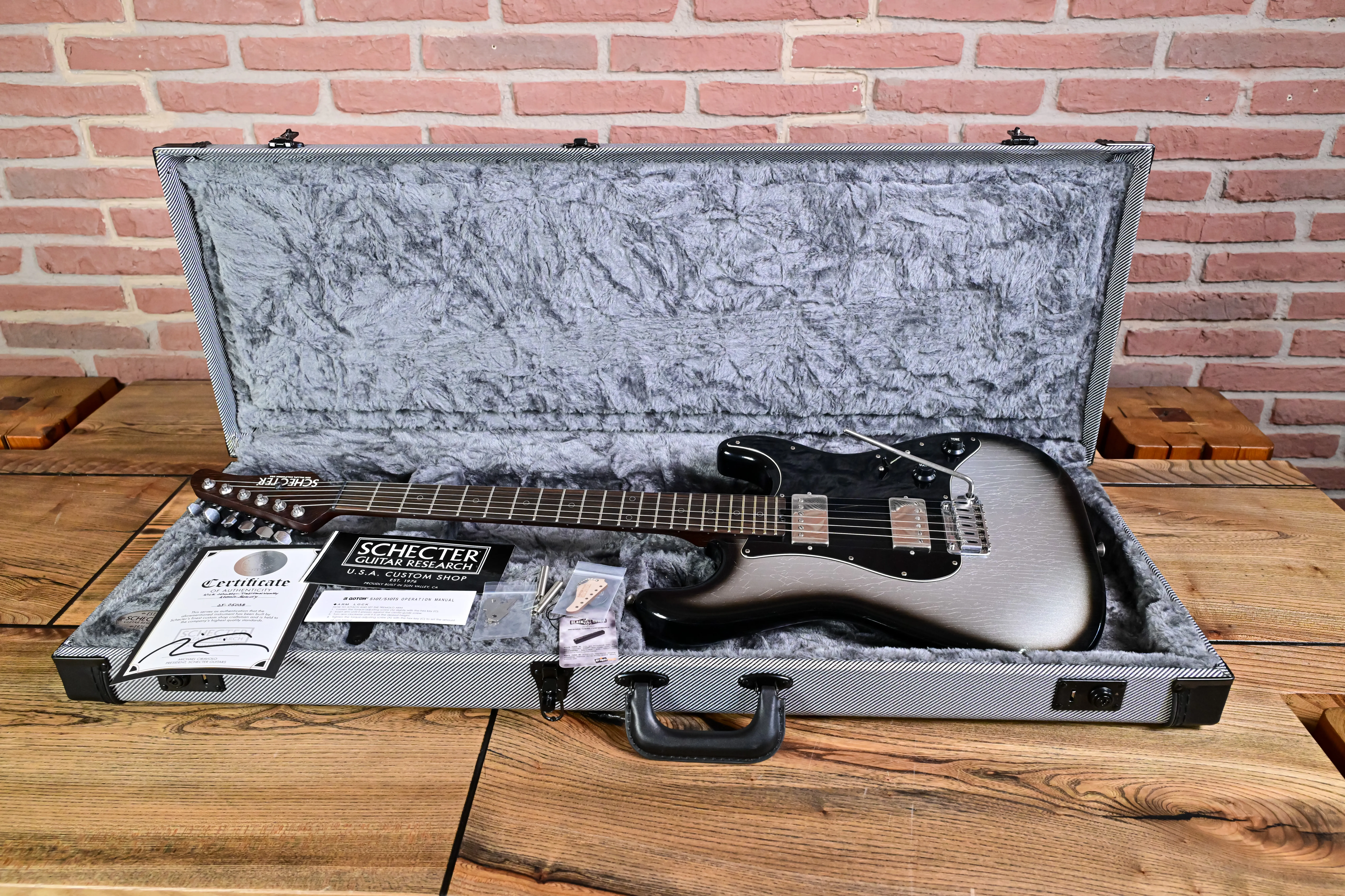 Nick Johnston Handsigned Traditional USA Custom Shop HH Atomic Mercury #25-05038