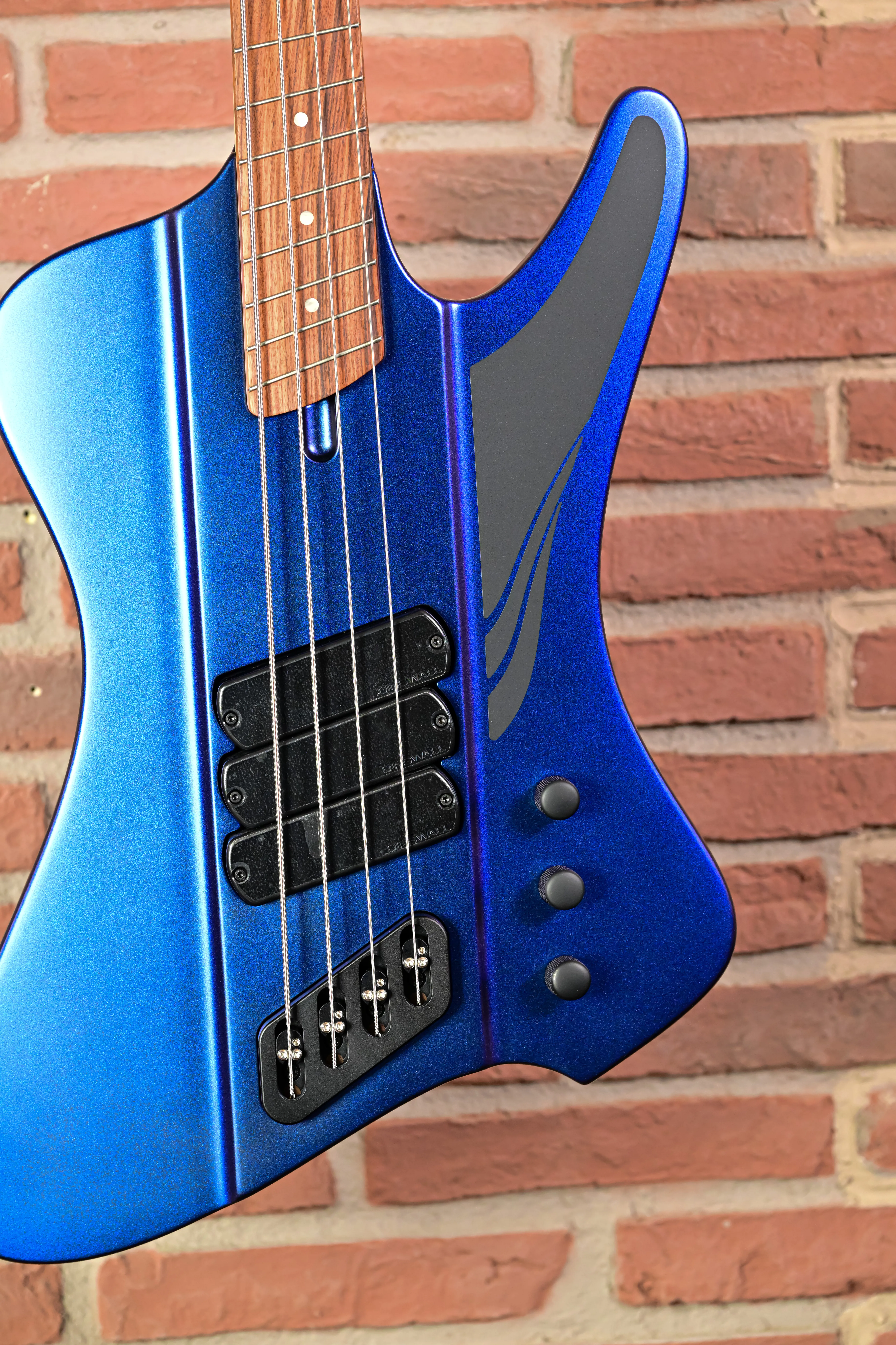 D-Roc 4 Bass Matte Blue to Purple Colorshift Multiscale