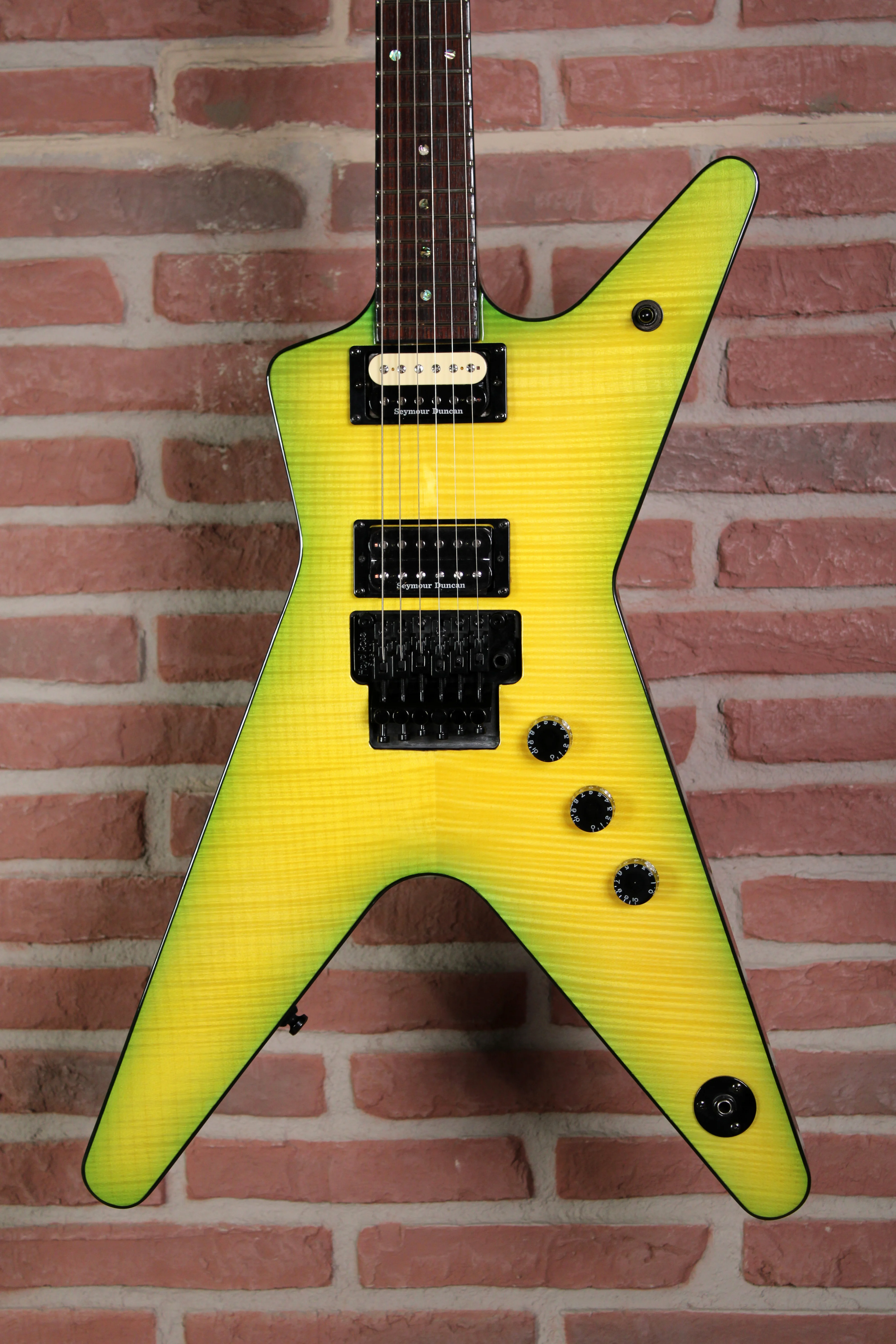 ML 79 Floyd Flame Top Duncans Slime -Vorderseite des Gitarrenkorpus