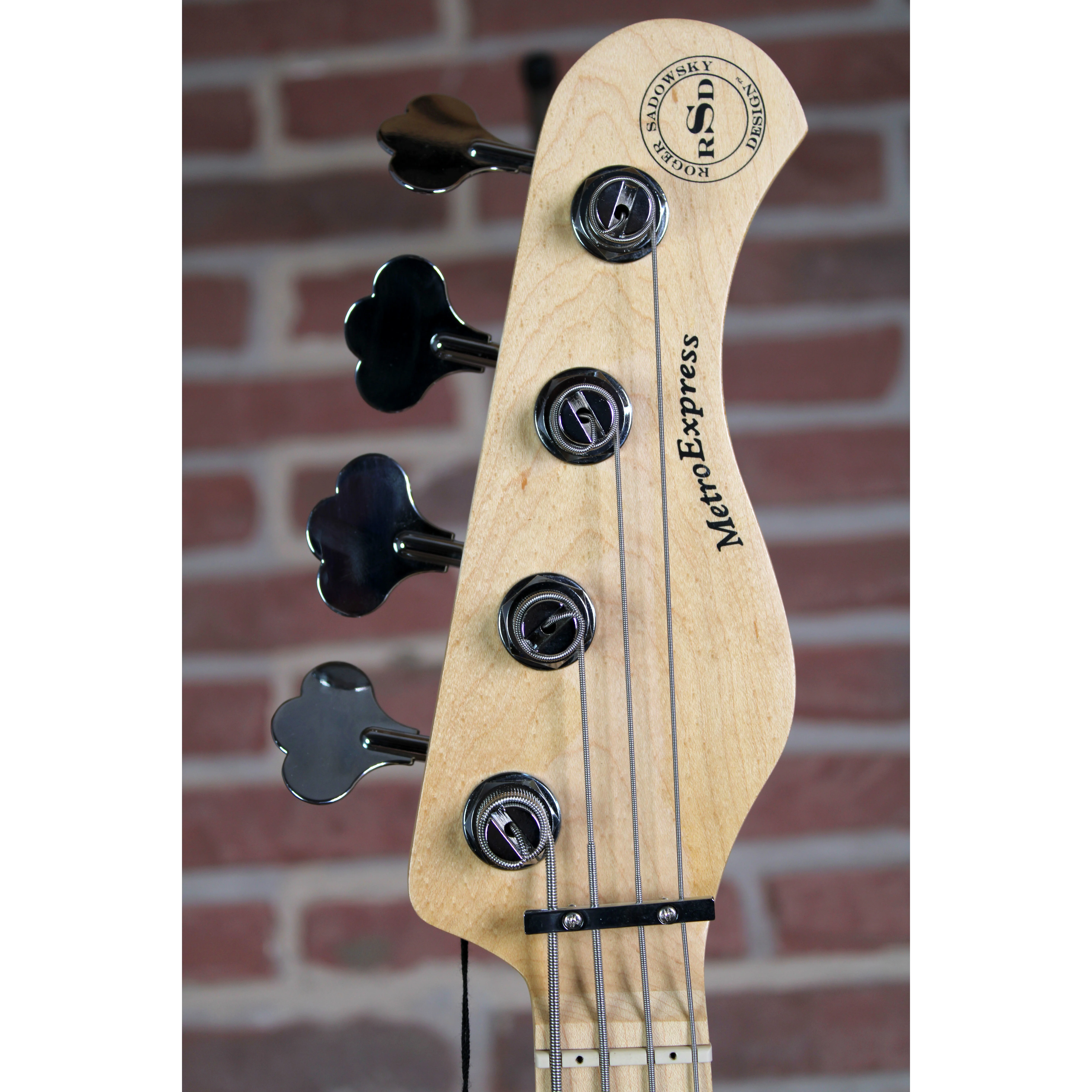MetroExpress 21-Fret Hybrid P/J Bass, MN - Tobacco Burst THP - B-Stock