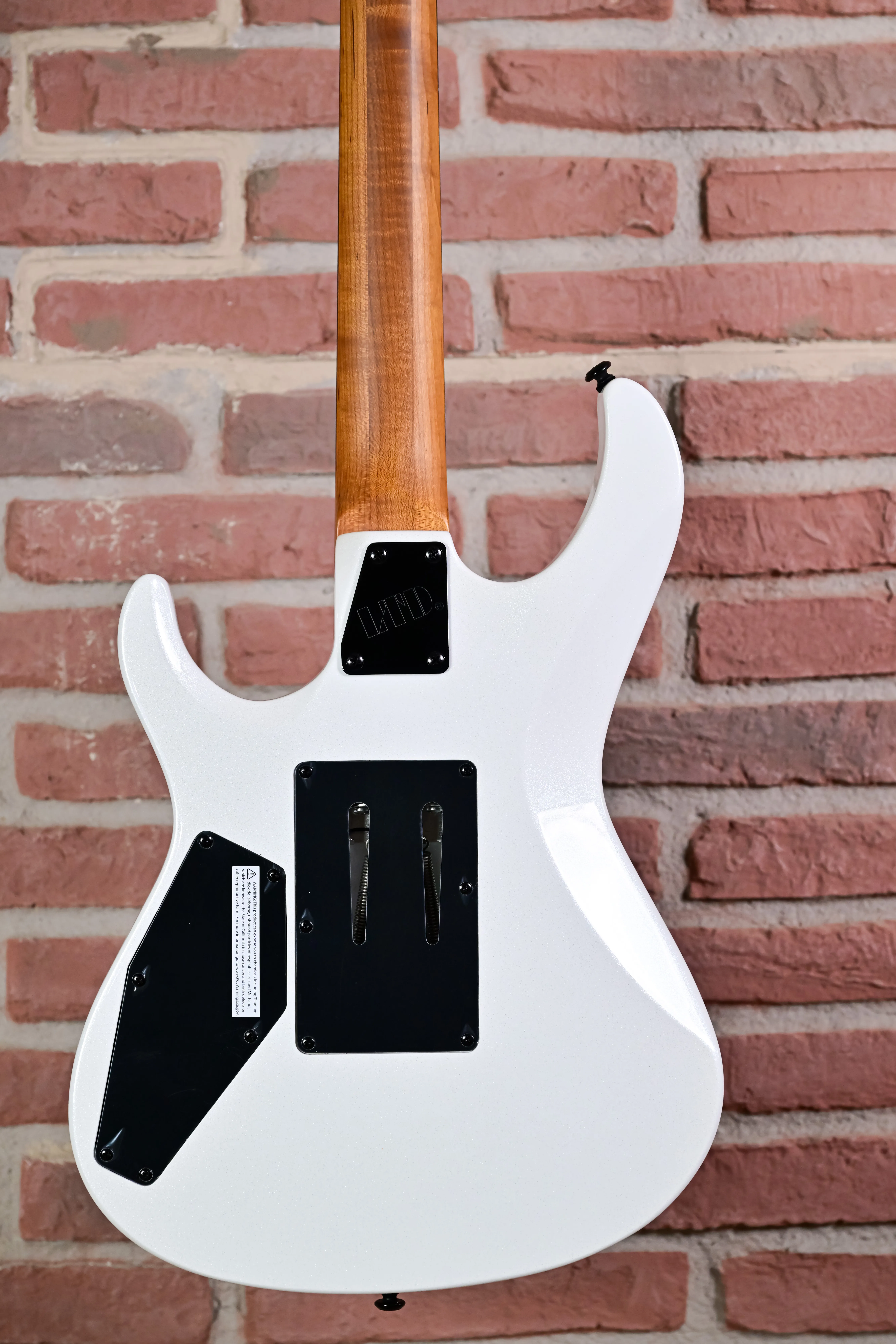 MV-1000 Maverick Pearl White E-Gitarre