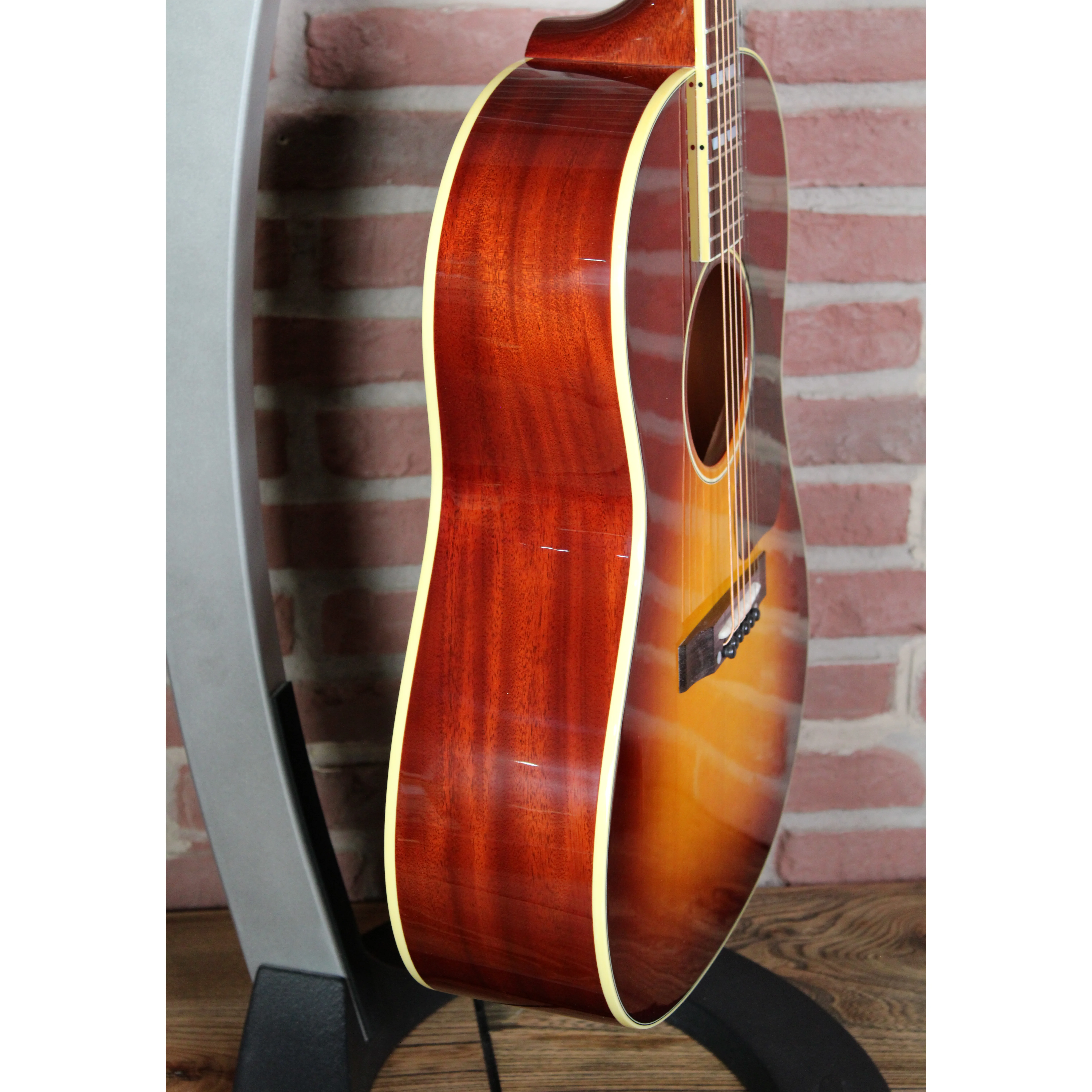 Gibson Custom M2M LG-2 Western Seitenansicht links