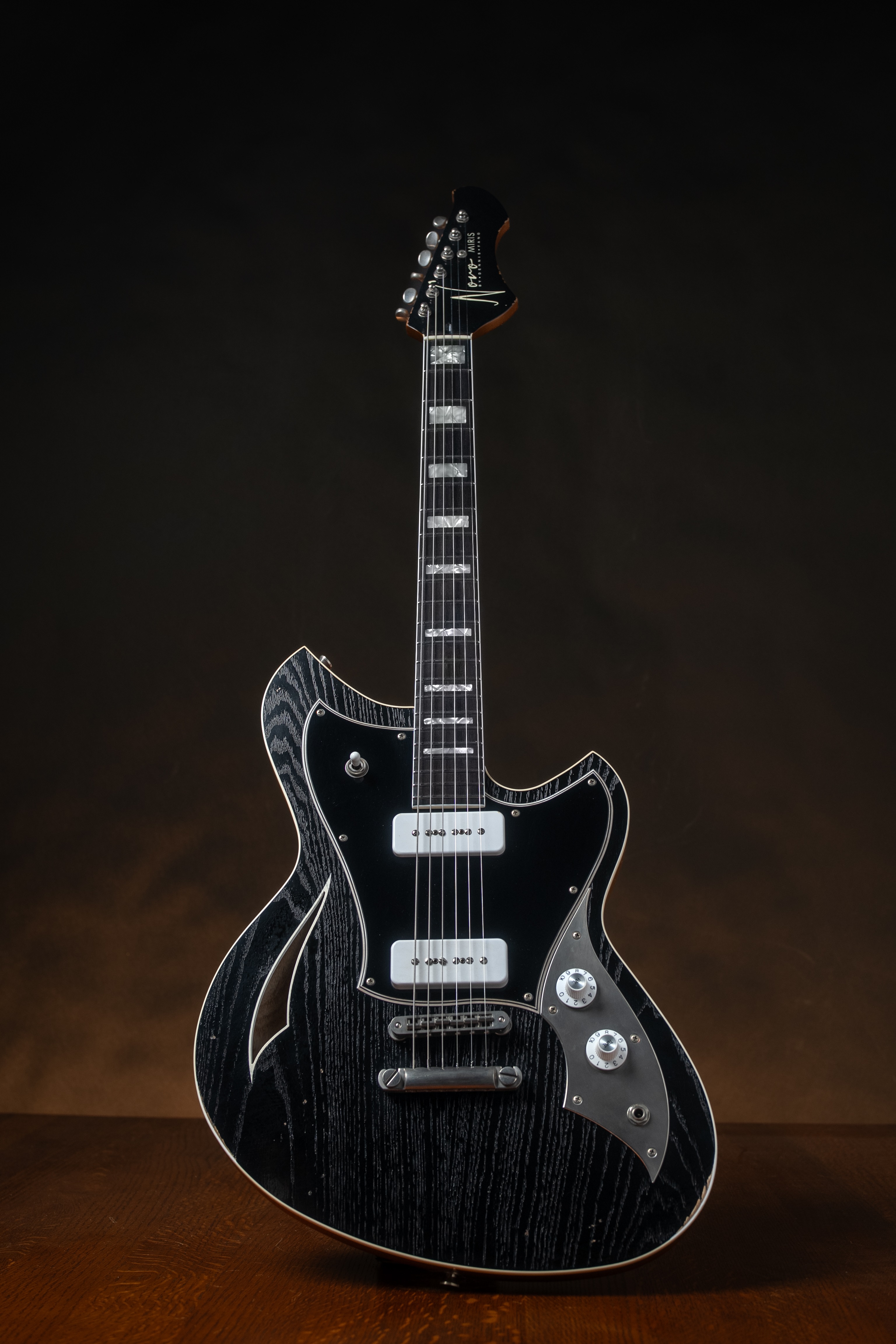 Miris P2 Bull Black 5-Ply Black Light Distress