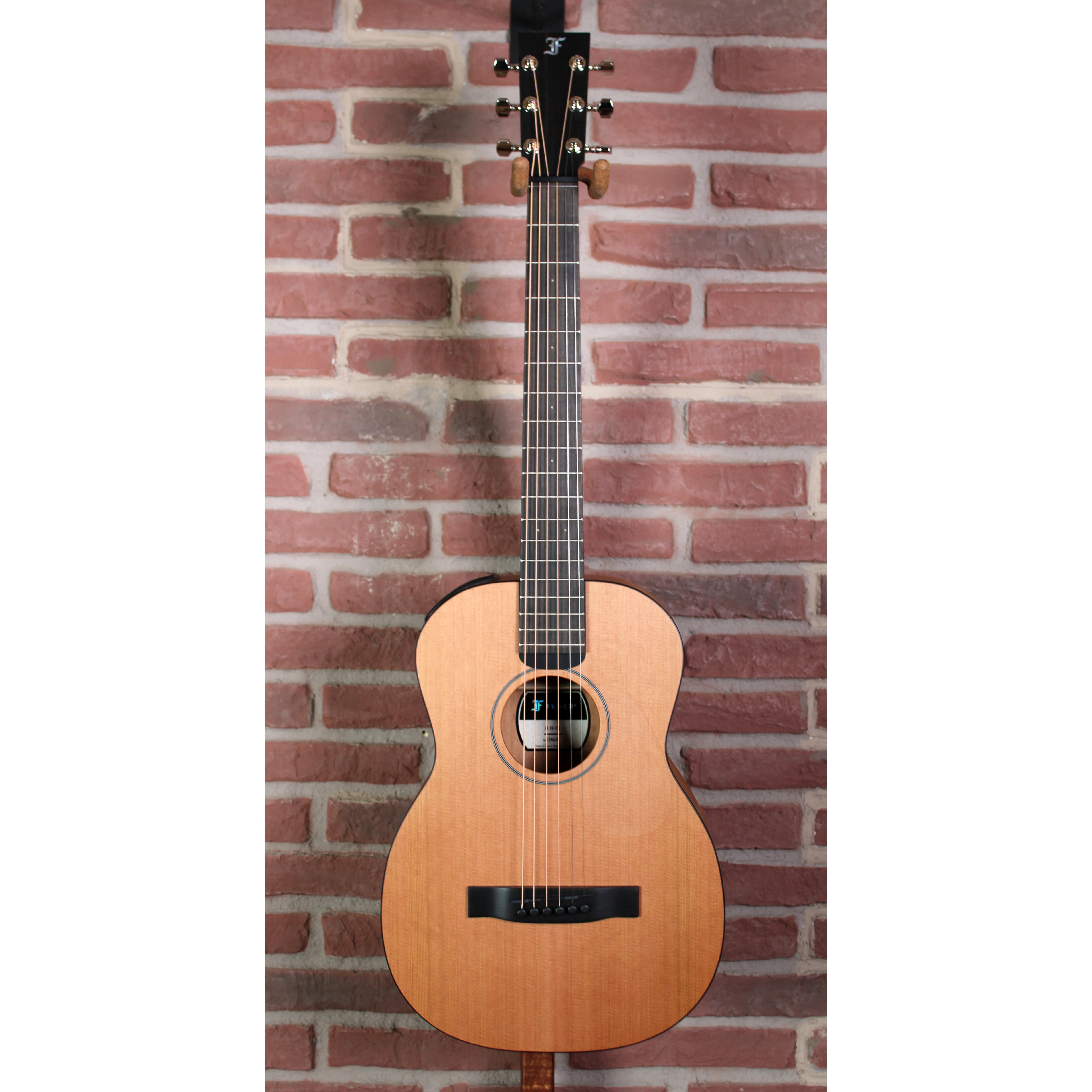 Furch LJ 10-CM Little Jane Travelguitar Frontansicht 