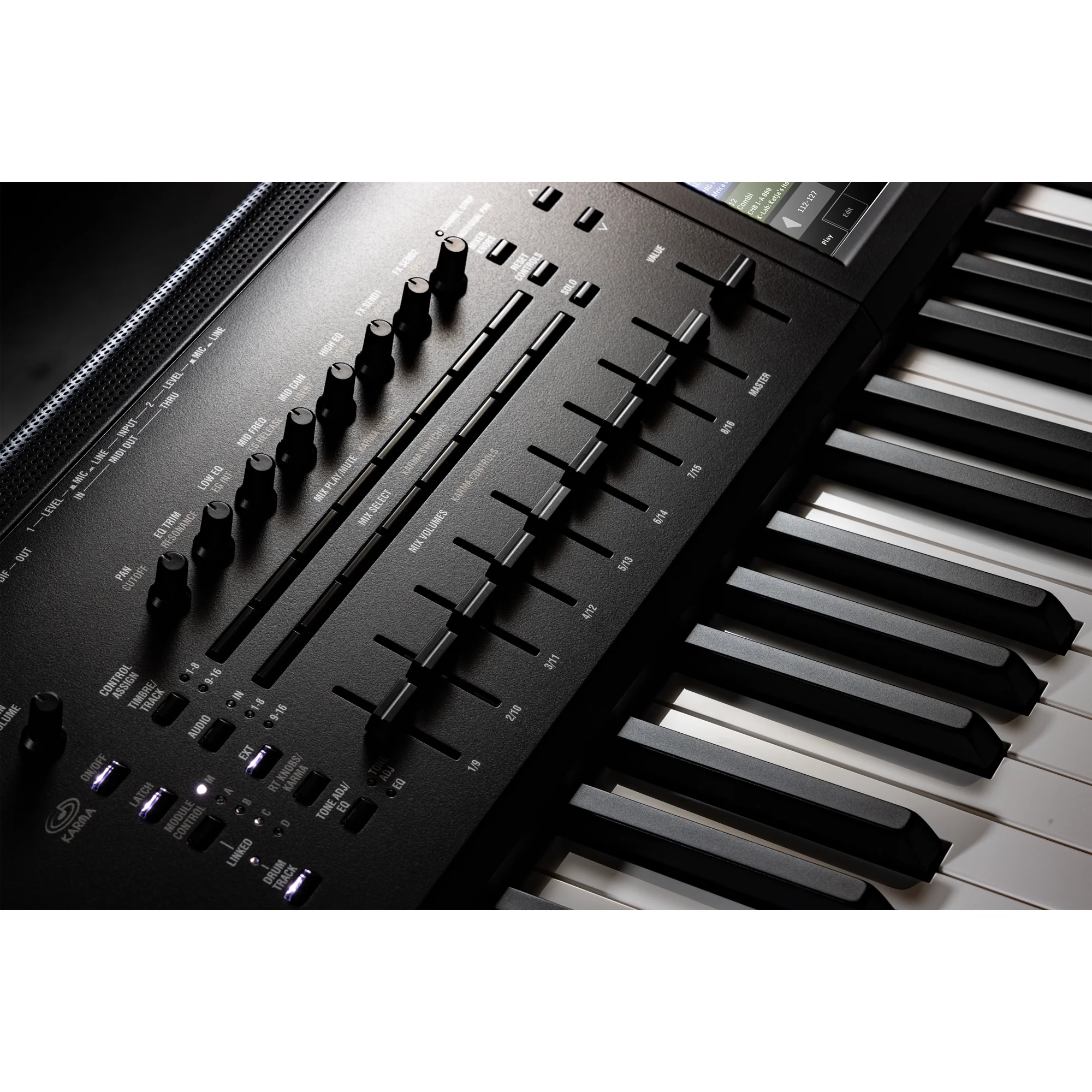 Korg Kronos 61 2025 Sequencer-Ansicht mit 16 MIDI- und 16 Audio-Spuren
