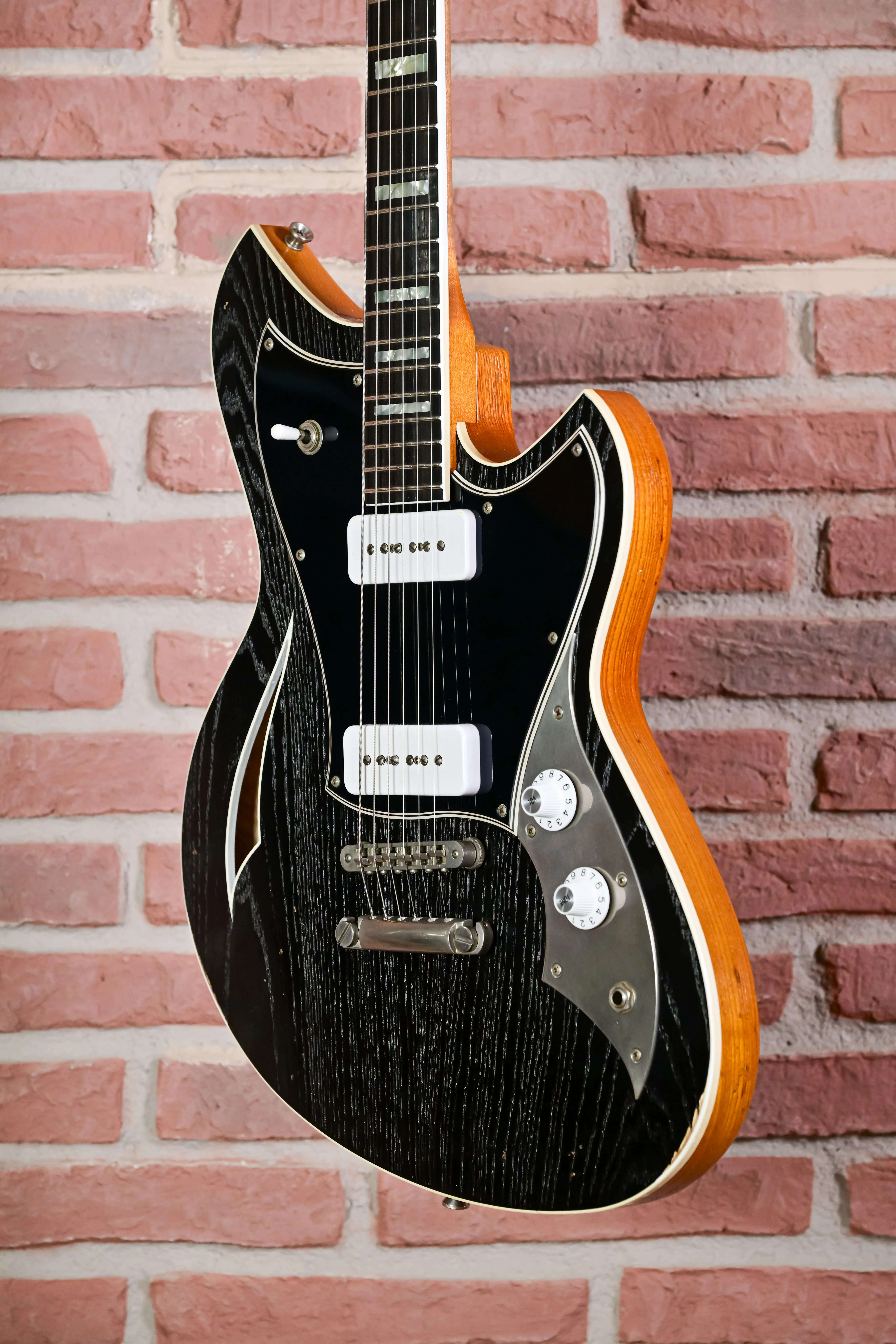 Miris P2 Bull Black 5-Ply Black Light Distress