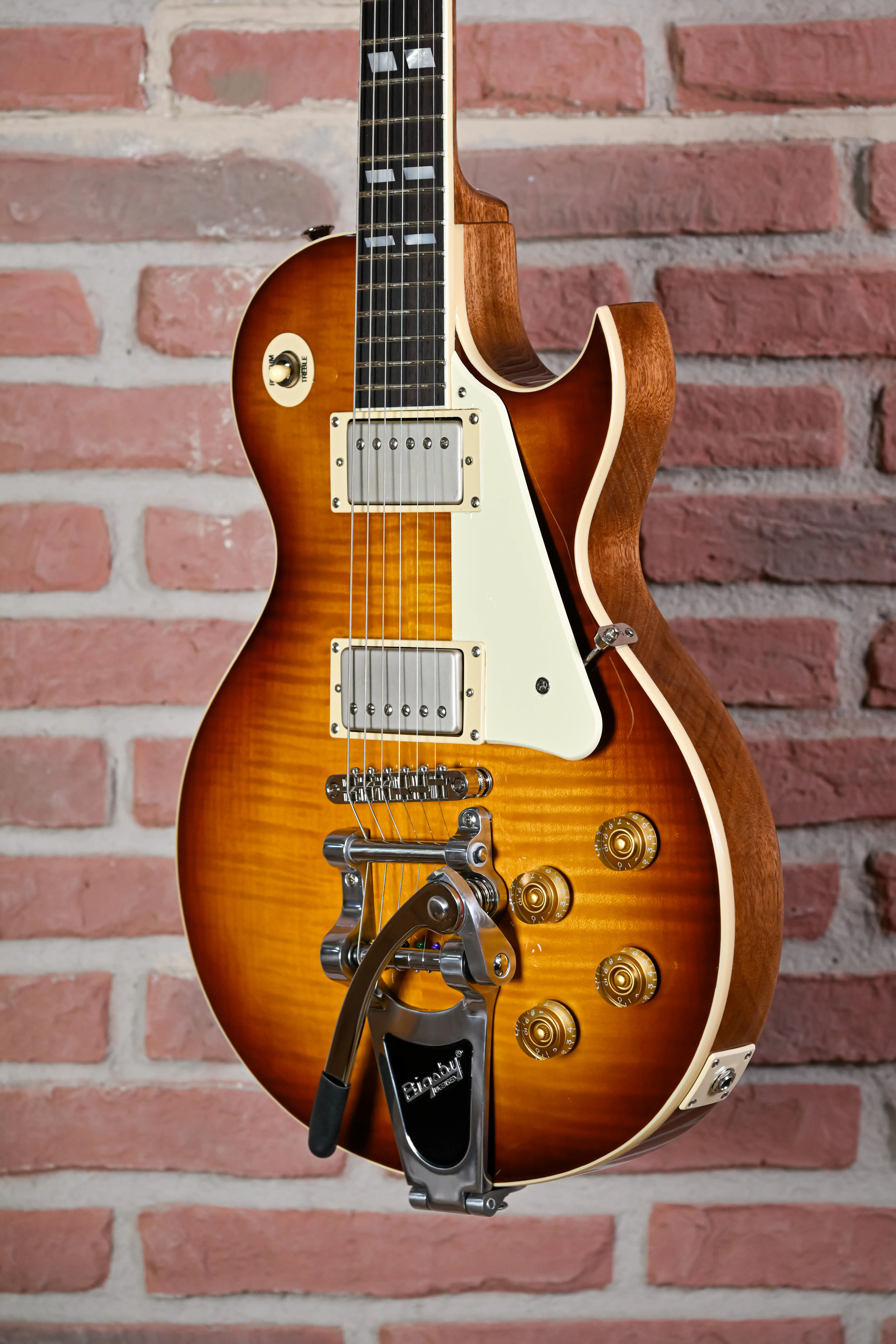 CR Fleetwood Amber Burst B7 Bigsby E-Gitarre