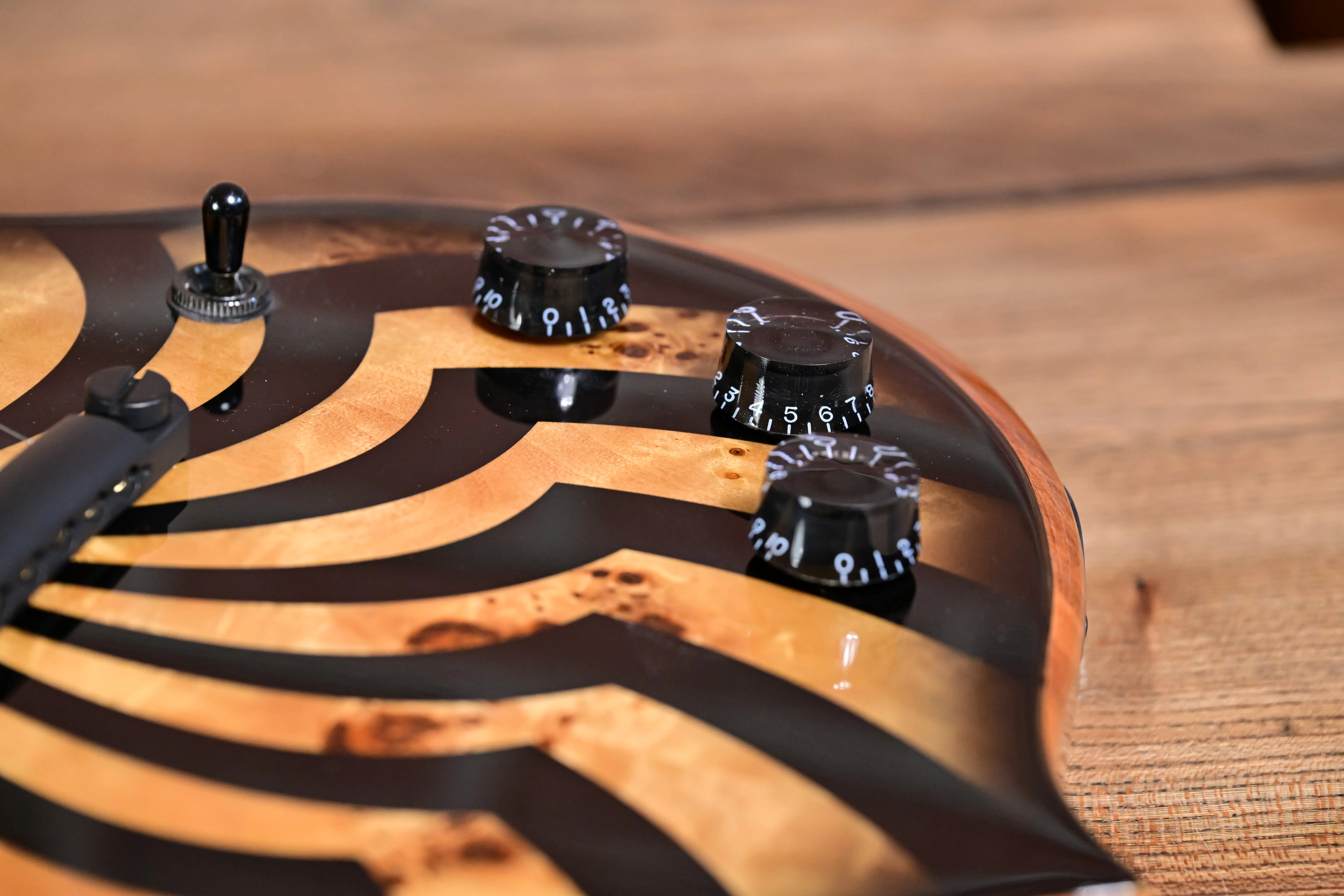 Barbarian Charcoal Burst Buzzsaw