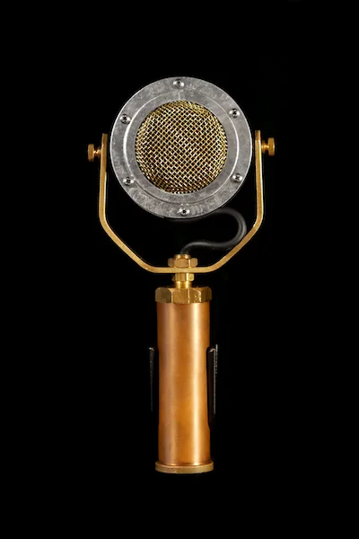 EAR Trumpet Labs Delphina Gesamtansicht