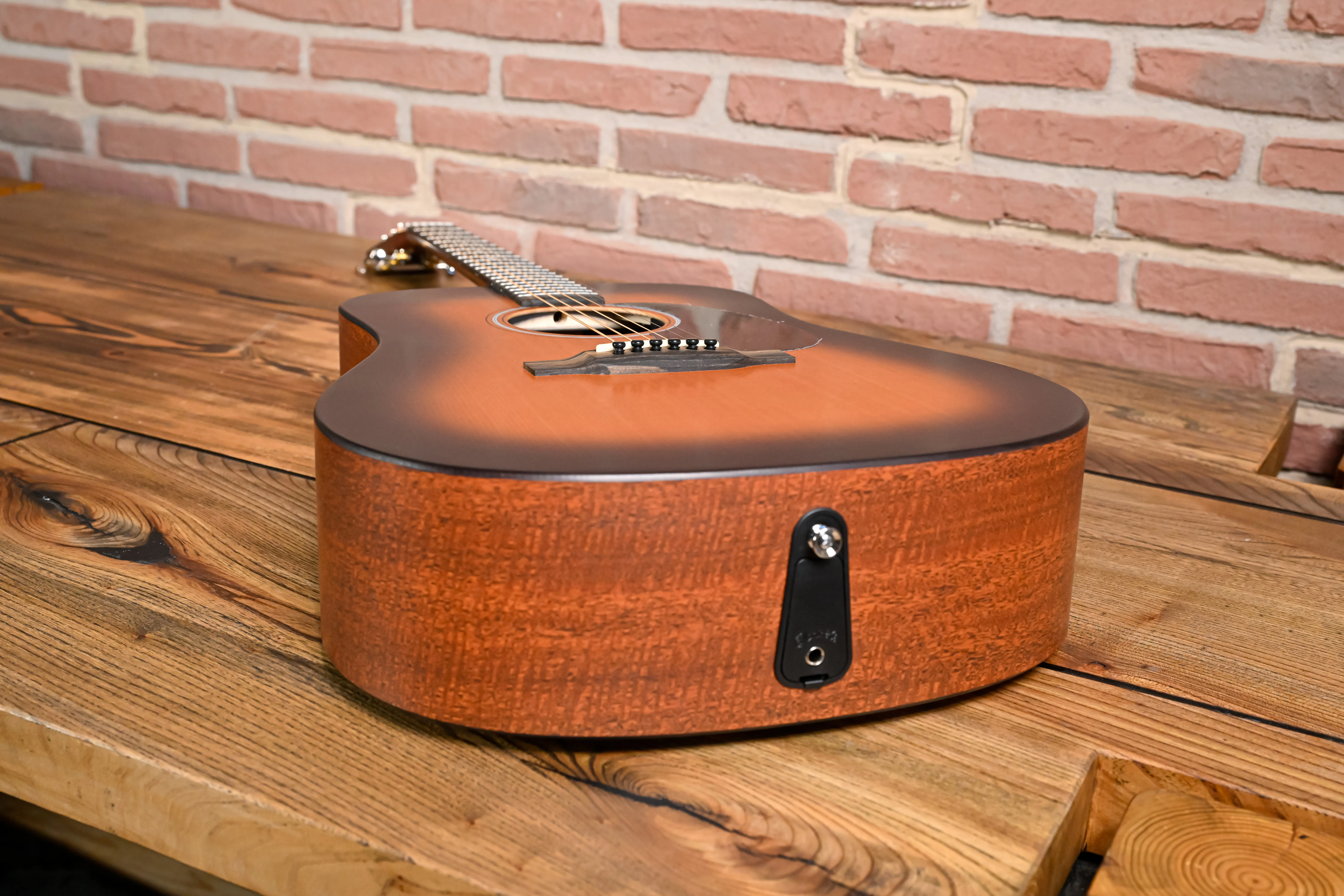 D-X2E Molly Tuttle Signature Dreadnought Westerngitarre