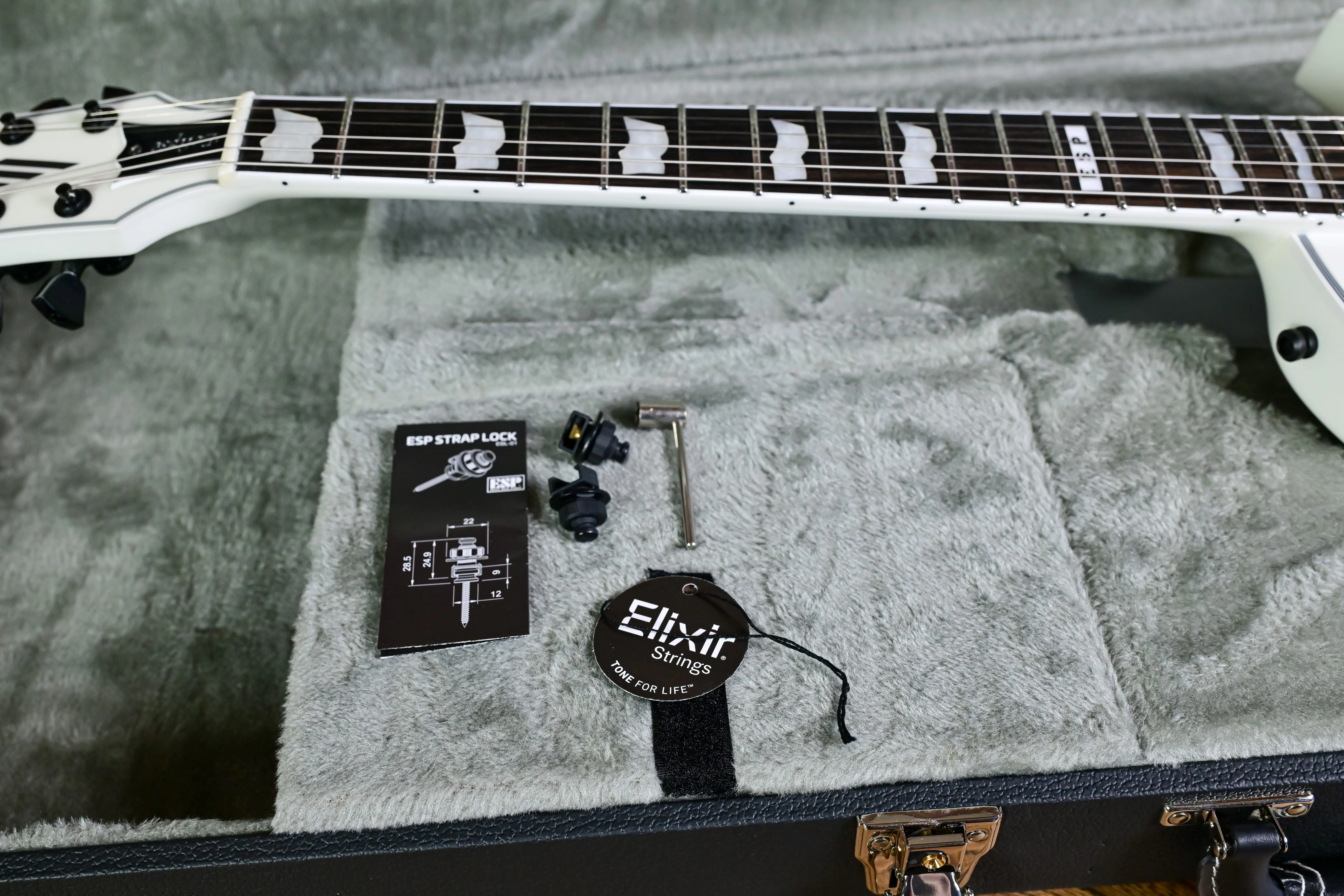 E-II Eclipse Snow White Satin