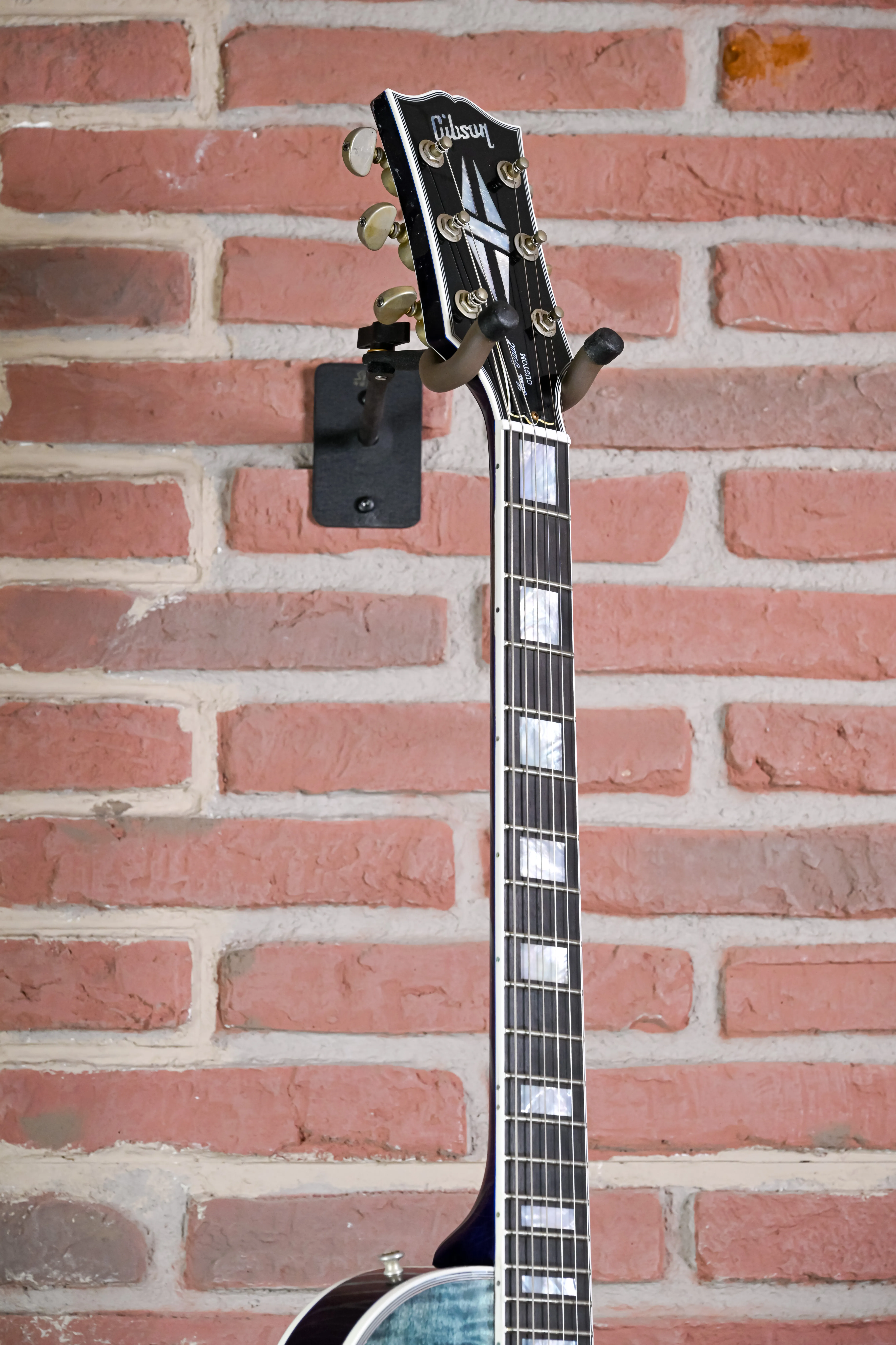 Les Paul Custom Nordic Blue Murphy Lab Heavy Aged Kopfplatte in frontaler Ansicht