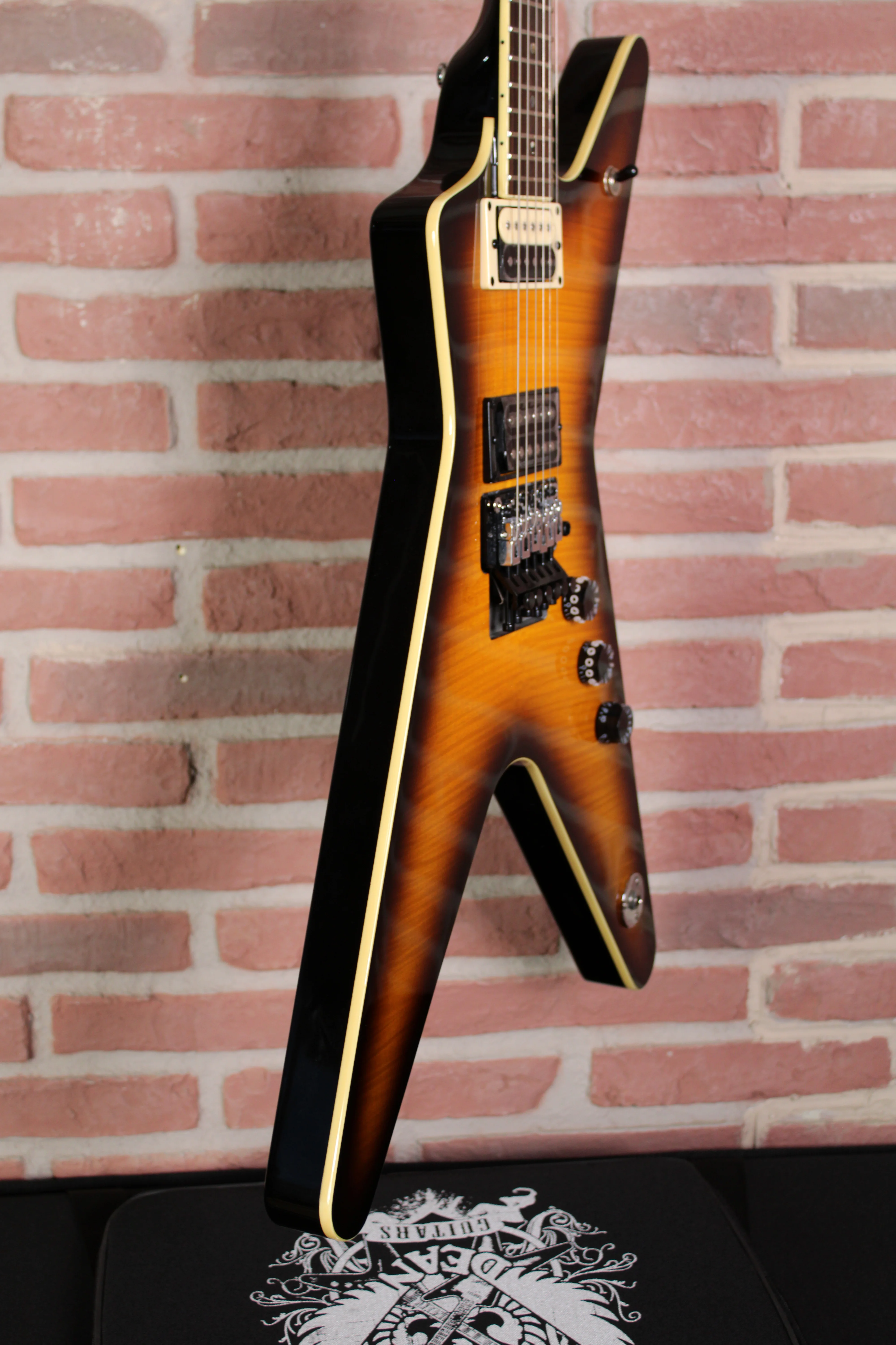 Dimebag Signature ML Far Beyond Driven Trans Brazilia