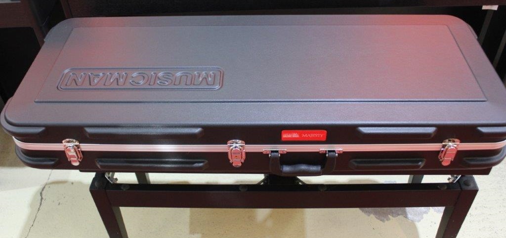 Koffer, E-Gitarre Majesty 6, Majesty 7