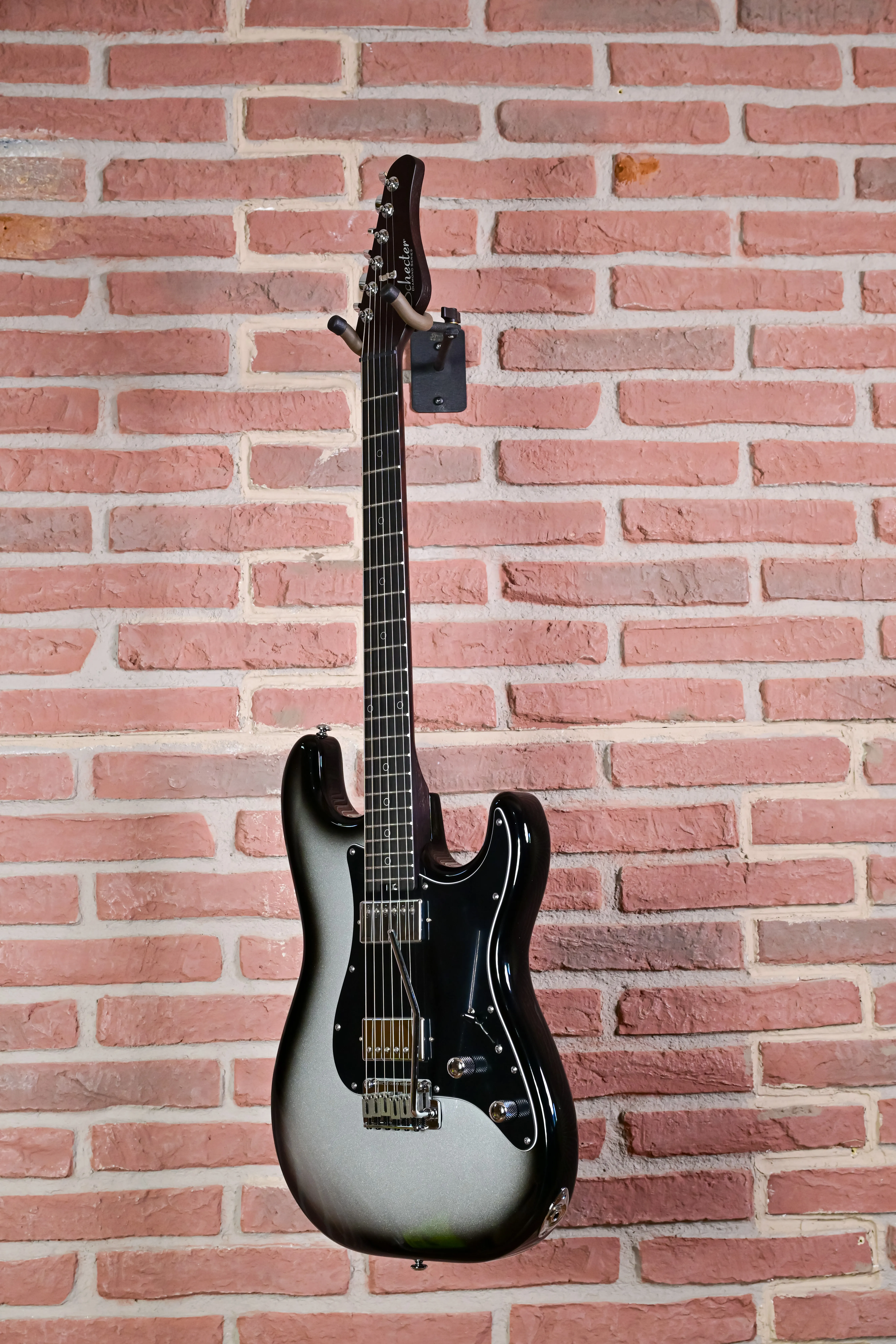 Nick Johnston Handsigned Traditional HH Atomic Mercury IM25121277