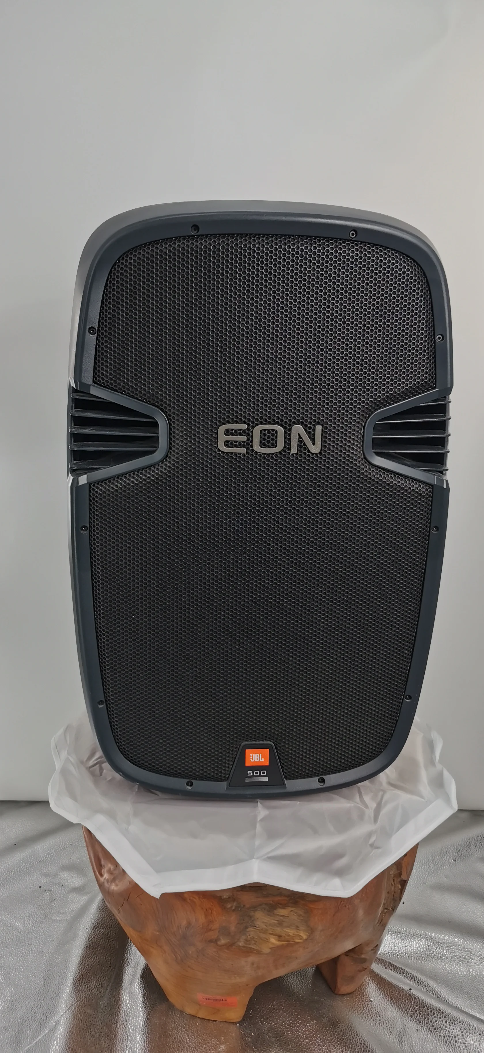 JBL EON 515 Aktiver 15"  PA Speaker USED