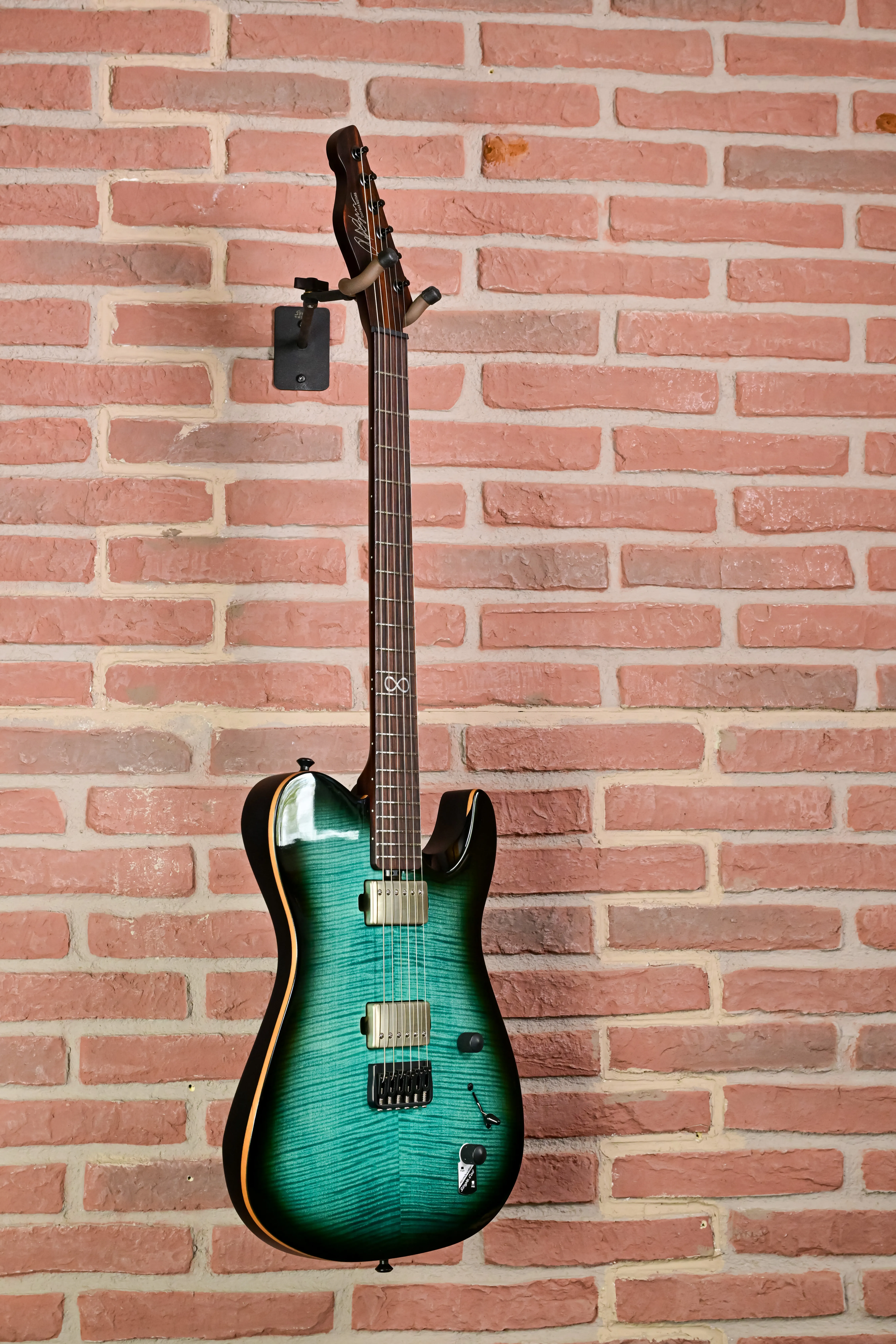 Law Maker Legacy Azure Blue E-Gitarre