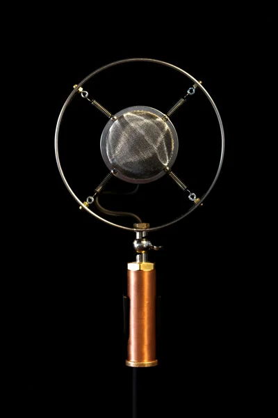 EAR Trumpet Labs Louise I Vorderansicht